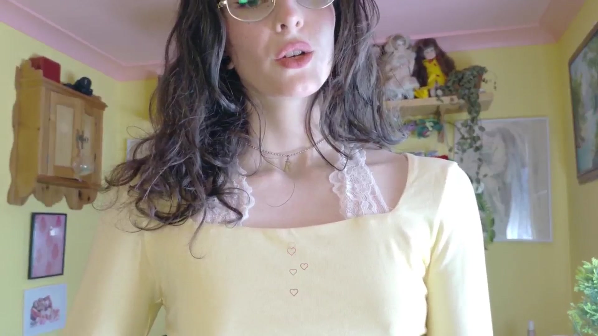 Gallery image thumbnail from porcelaincity's myfreecams stream on, 07/10/2025, 10:55 image 17 of 20