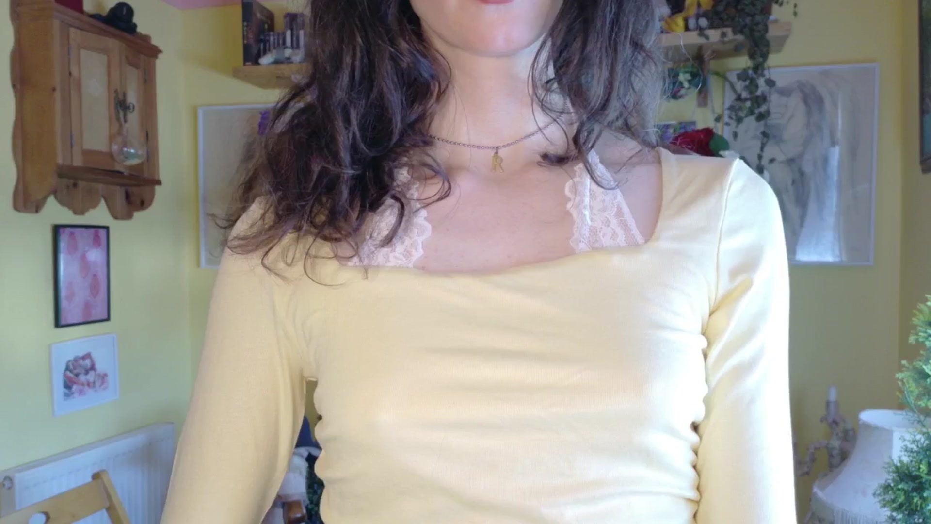 Gallery image thumbnail from porcelaincity's myfreecams stream on, 07/10/2025, 10:55 image 1 of 20