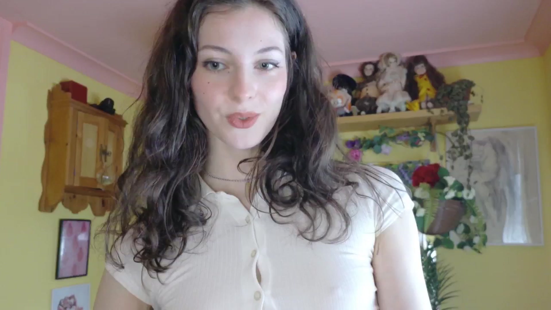 Gallery image thumbnail from porcelaincity's myfreecams stream on, 07/14/2025, 10:08 image 3 of 20