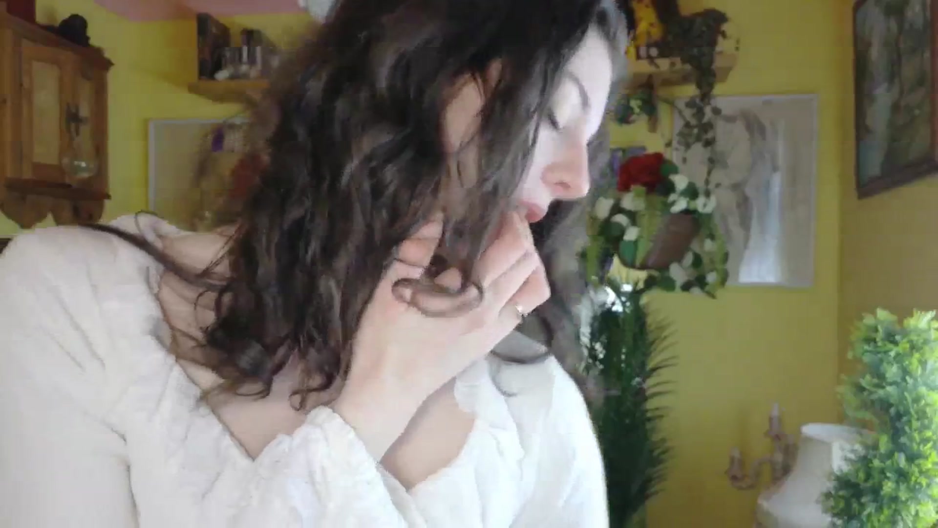 Gallery image thumbnail from porcelaincity's myfreecams stream on, 07/16/2025, 09:53 image 15 of 20