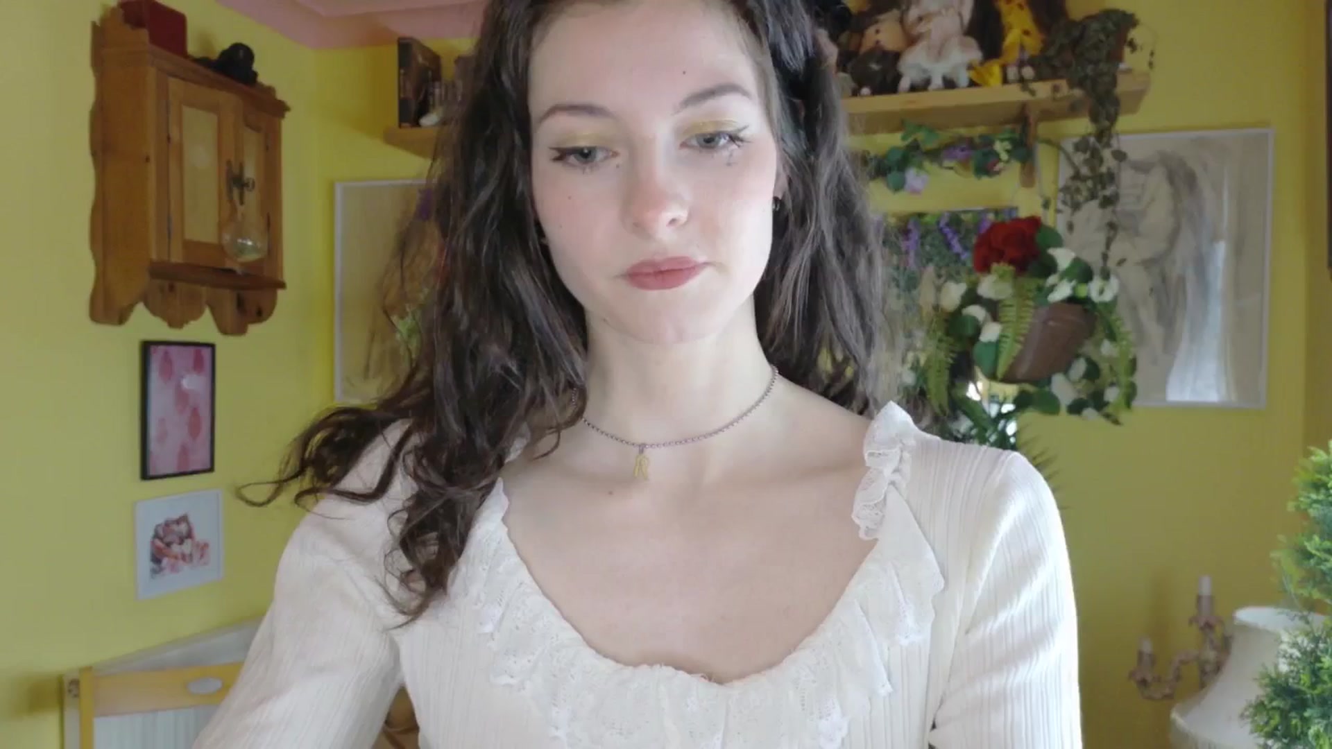 Gallery image thumbnail from porcelaincity's myfreecams stream on, 07/16/2025, 09:53 image 8 of 20