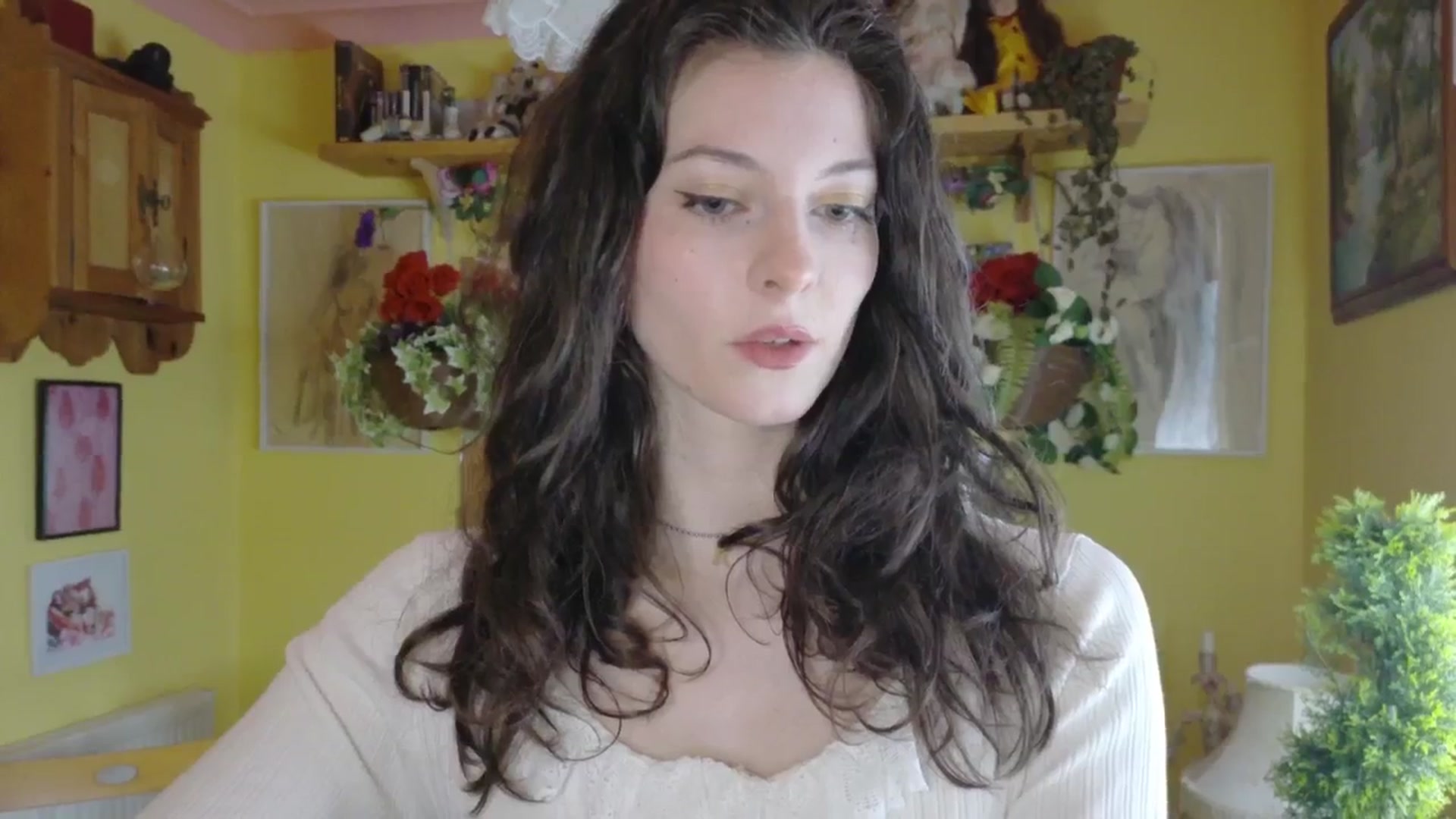 Gallery image thumbnail from porcelaincity's myfreecams stream on, 07/16/2025, 09:53 image 16 of 20