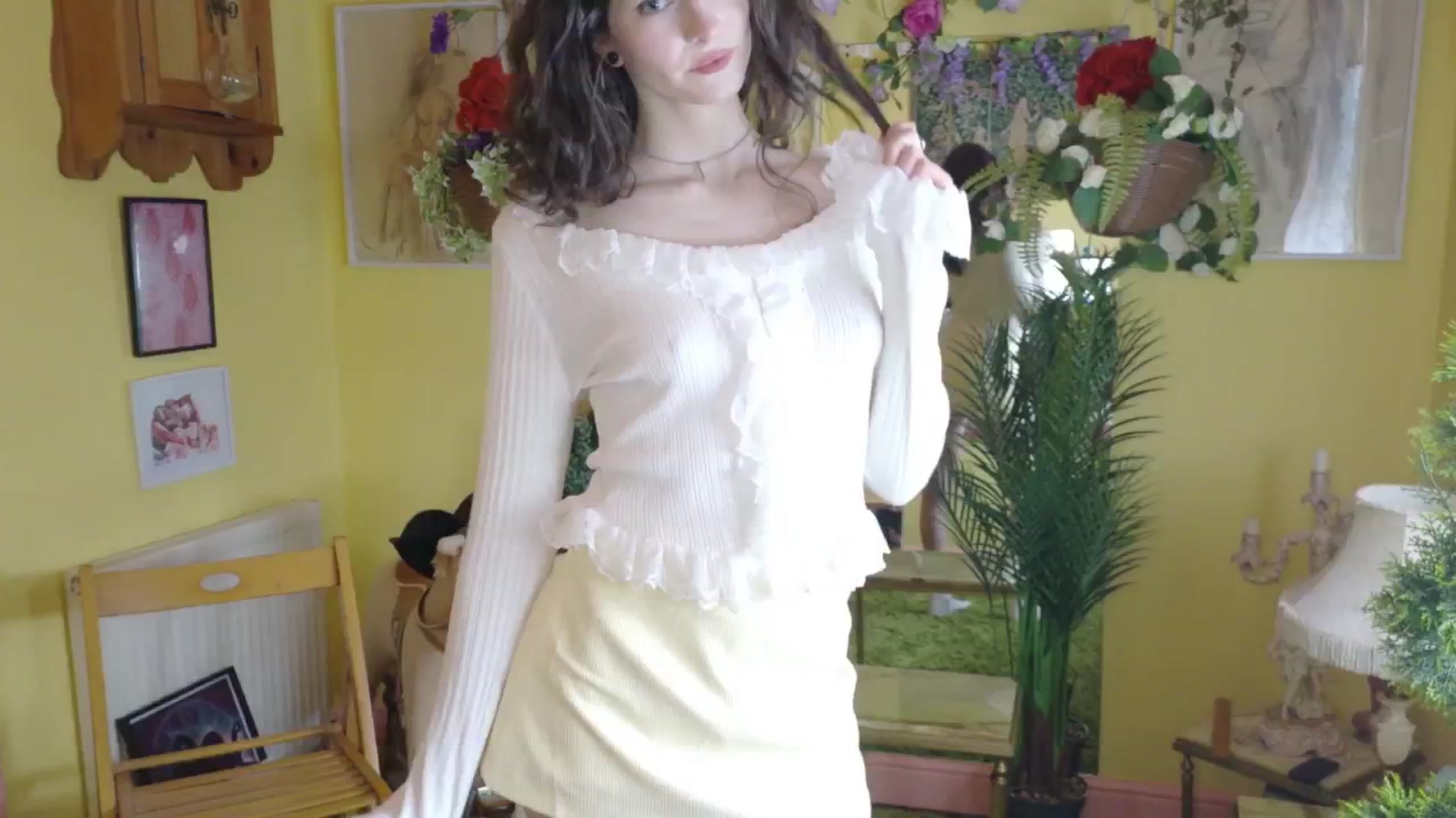 Gallery image thumbnail from porcelaincity's myfreecams stream on, 07/16/2025, 09:53 image 6 of 20