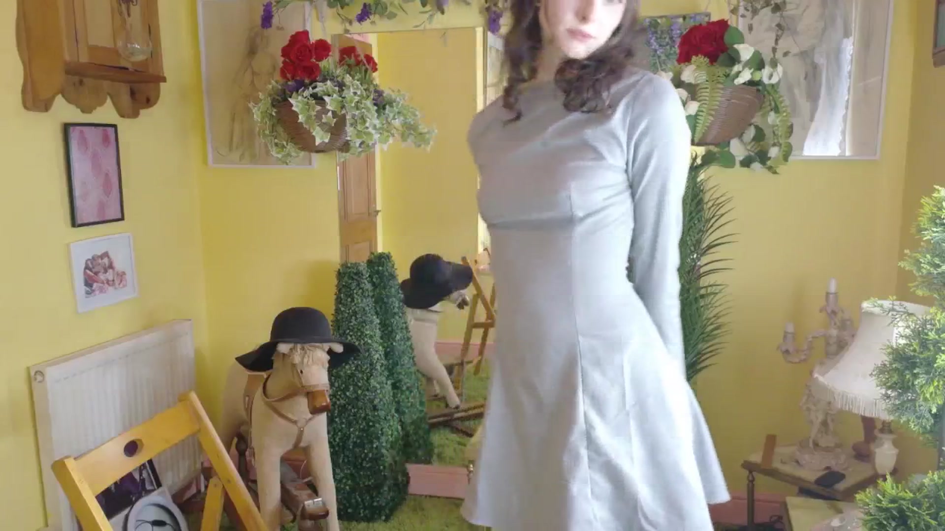 Gallery image thumbnail from porcelaincity's myfreecams stream on, 07/17/2025, 09:26 image 15 of 20