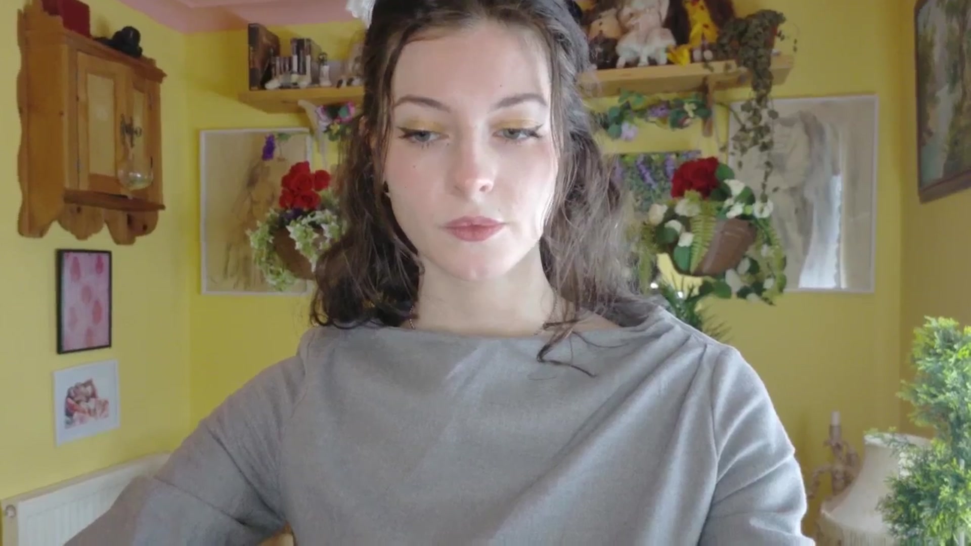 Gallery image thumbnail from porcelaincity's myfreecams stream on, 07/17/2025, 09:26 image 14 of 20