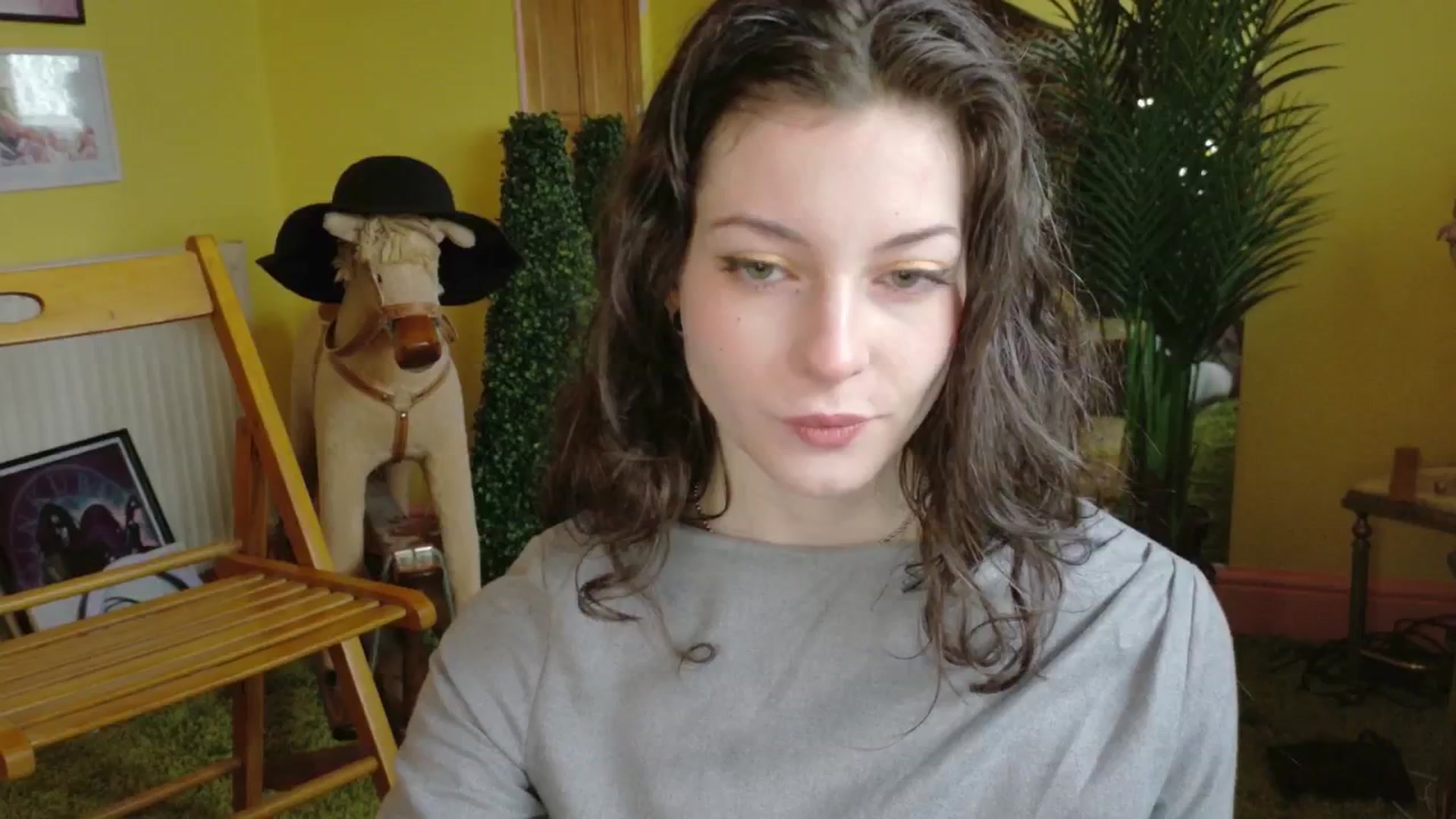 Gallery image thumbnail from porcelaincity's myfreecams stream on, 07/17/2025, 09:26 image 3 of 20