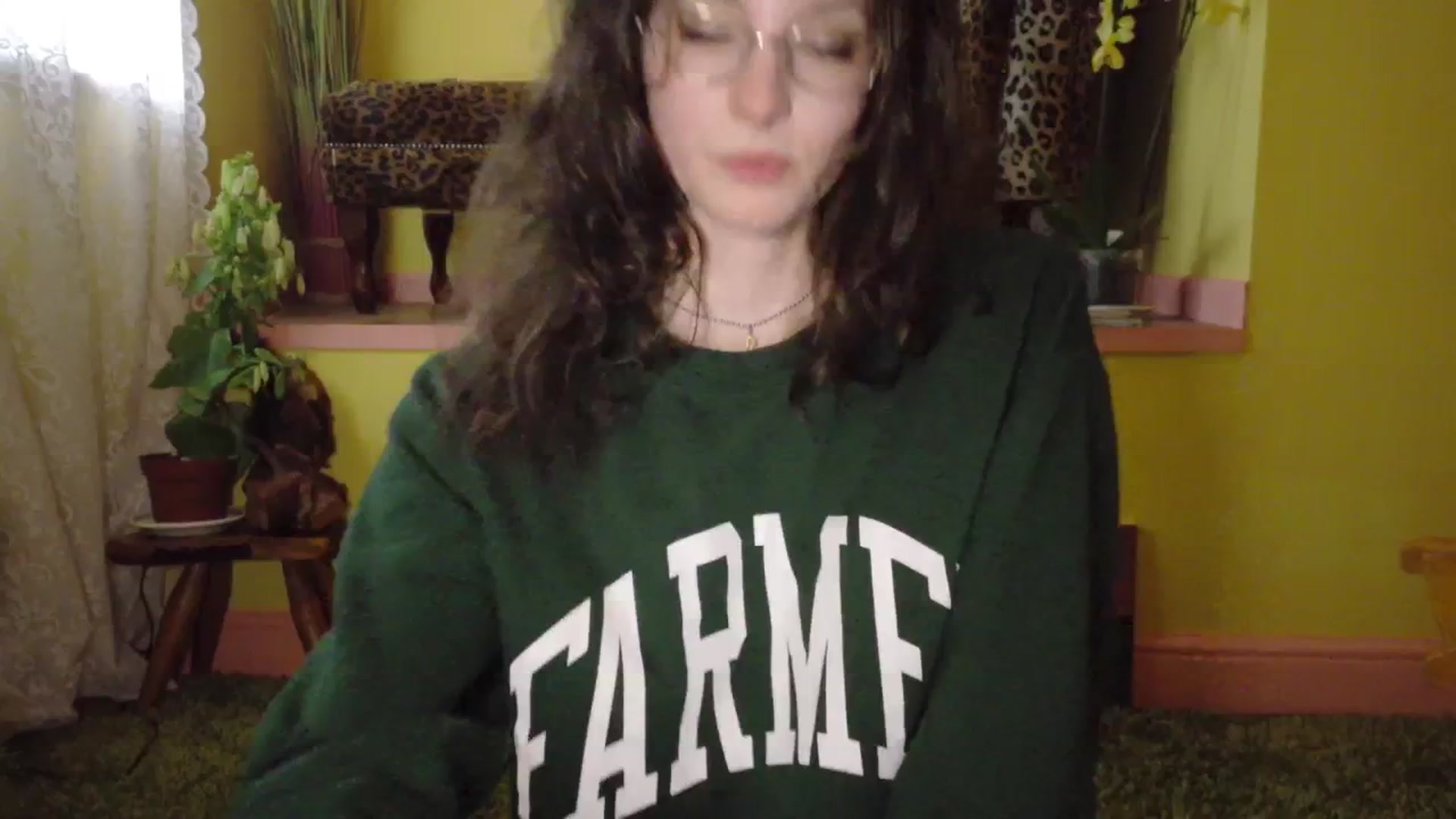 Gallery image thumbnail from porcelaincity's myfreecams stream on, 07/18/2025, 15:18 image 7 of 20
