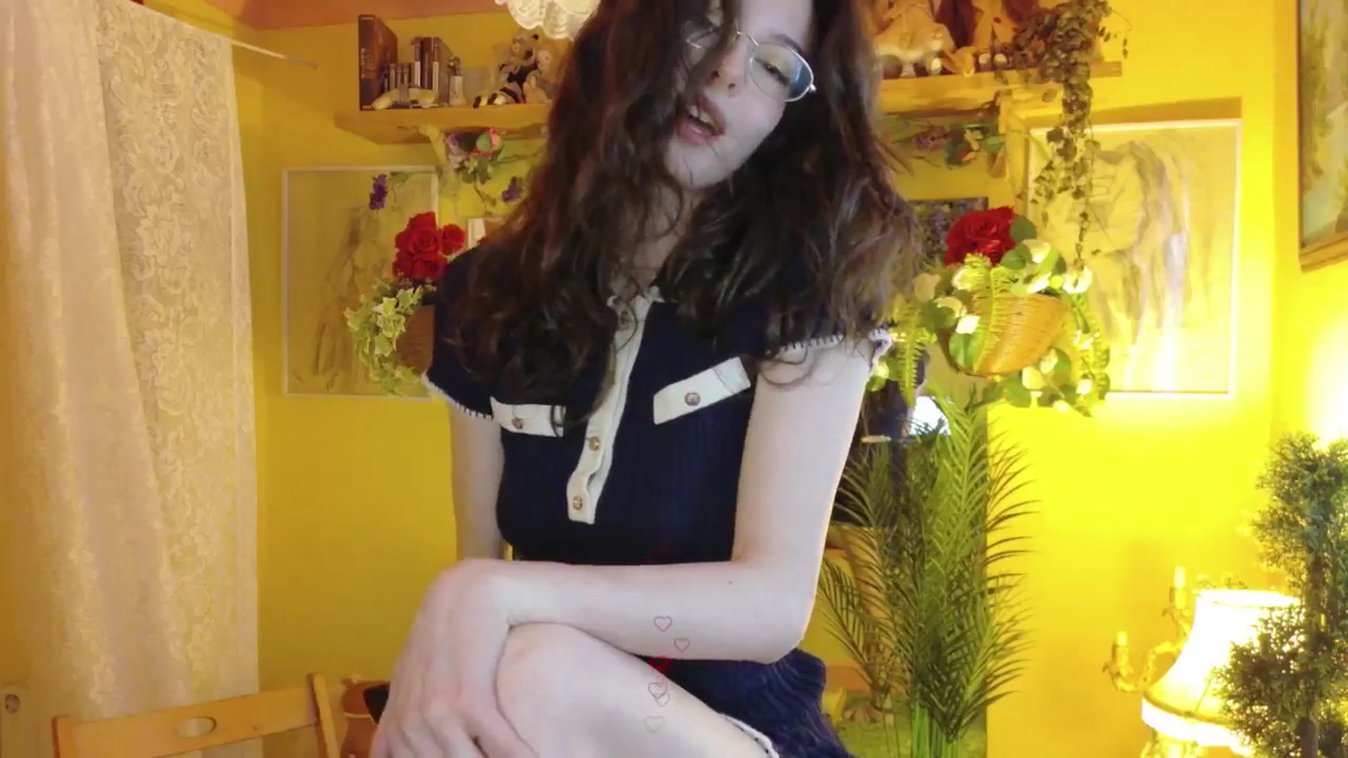 Gallery image thumbnail from porcelaincity's myfreecams stream on, 07/23/2025, 08:16 image 13 of 20