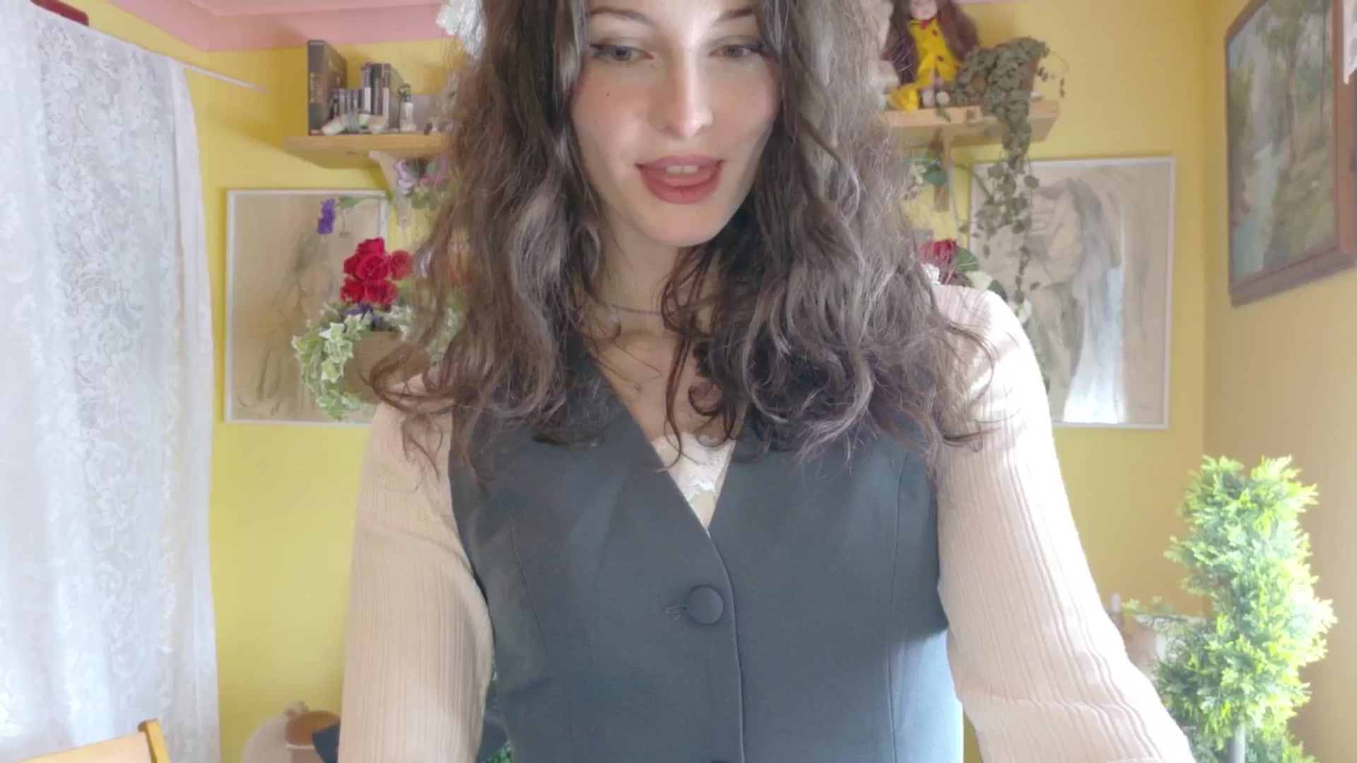 Gallery image thumbnail from porcelaincity's myfreecams stream on, 07/24/2025, 12:53 image 5 of 20