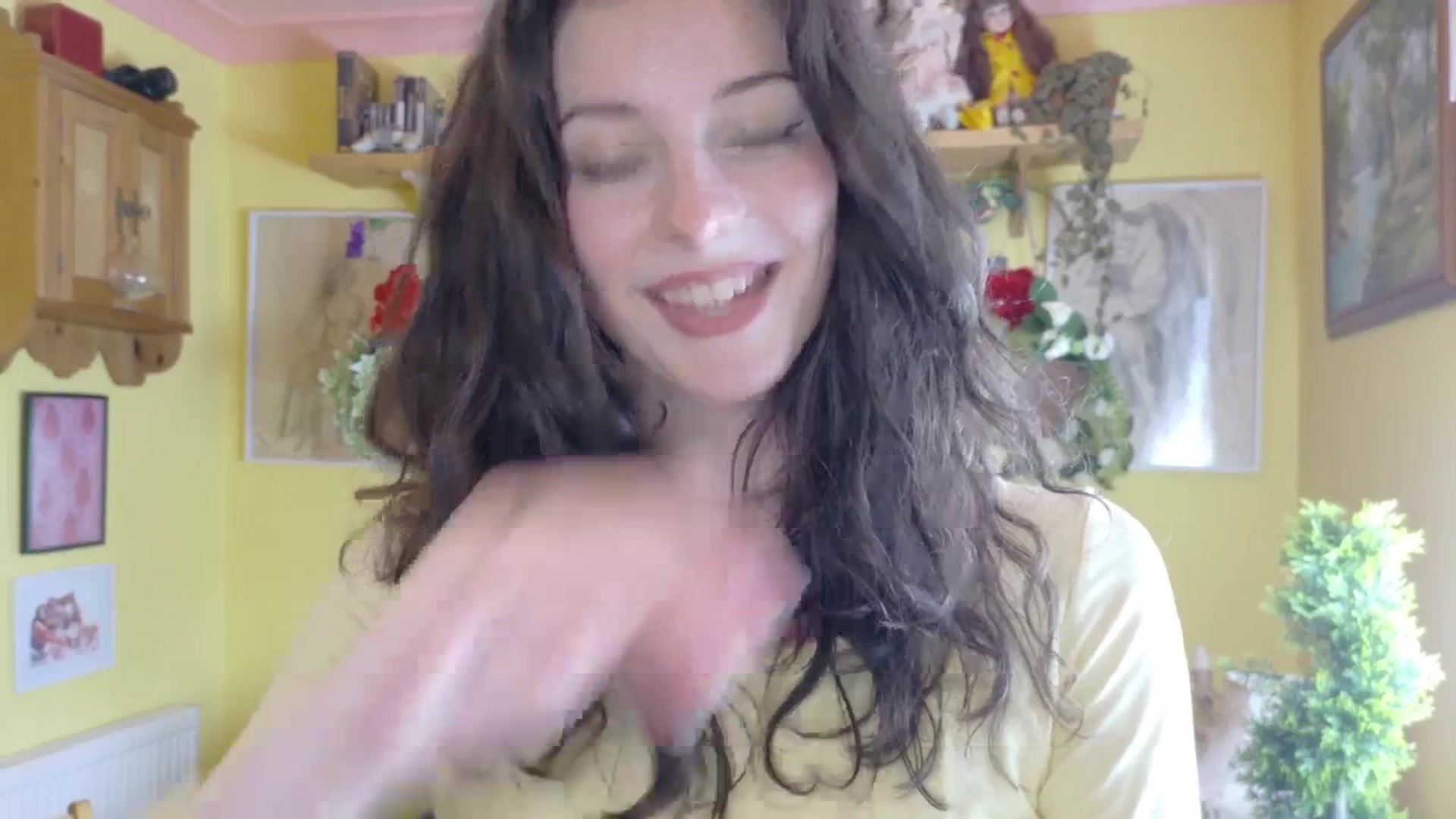 Gallery image thumbnail from porcelaincity's myfreecams stream on, 08/04/2025, 15:28 image 19 of 20