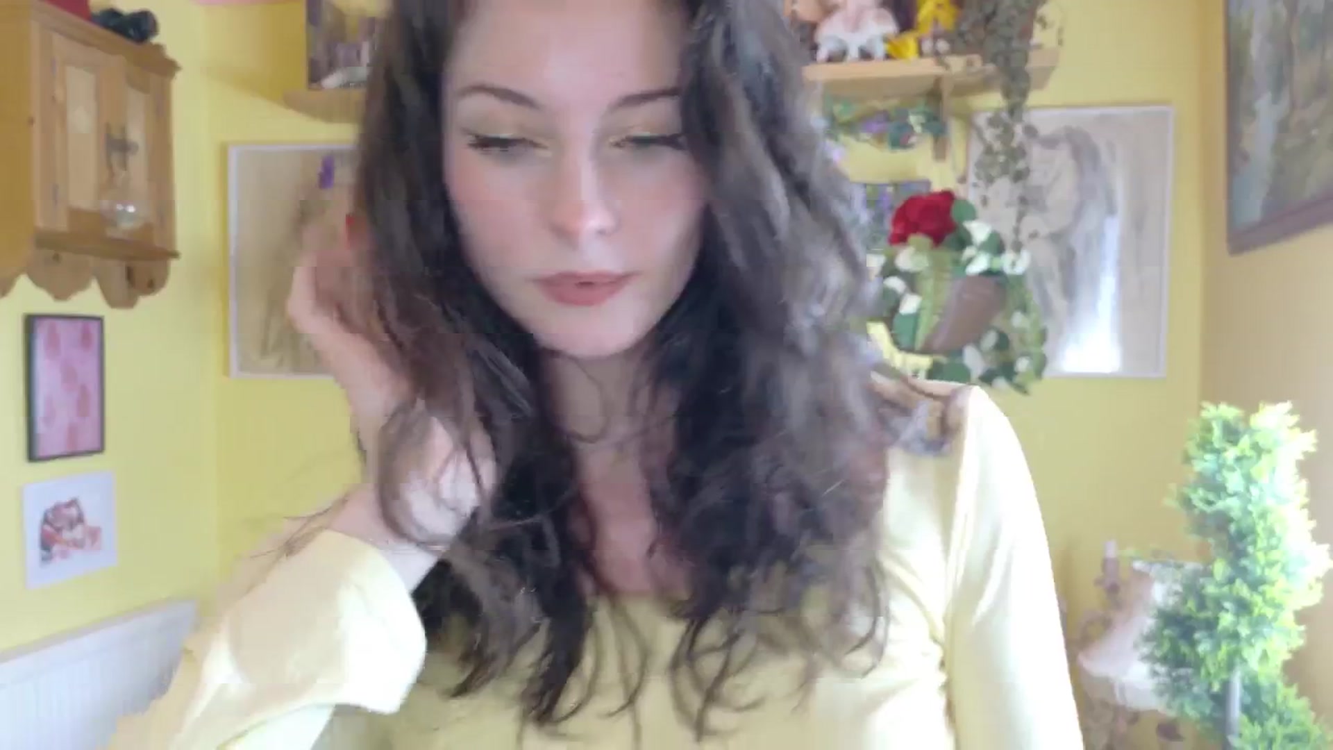 Gallery image thumbnail from porcelaincity's myfreecams stream on, 08/04/2025, 15:28 image 4 of 20