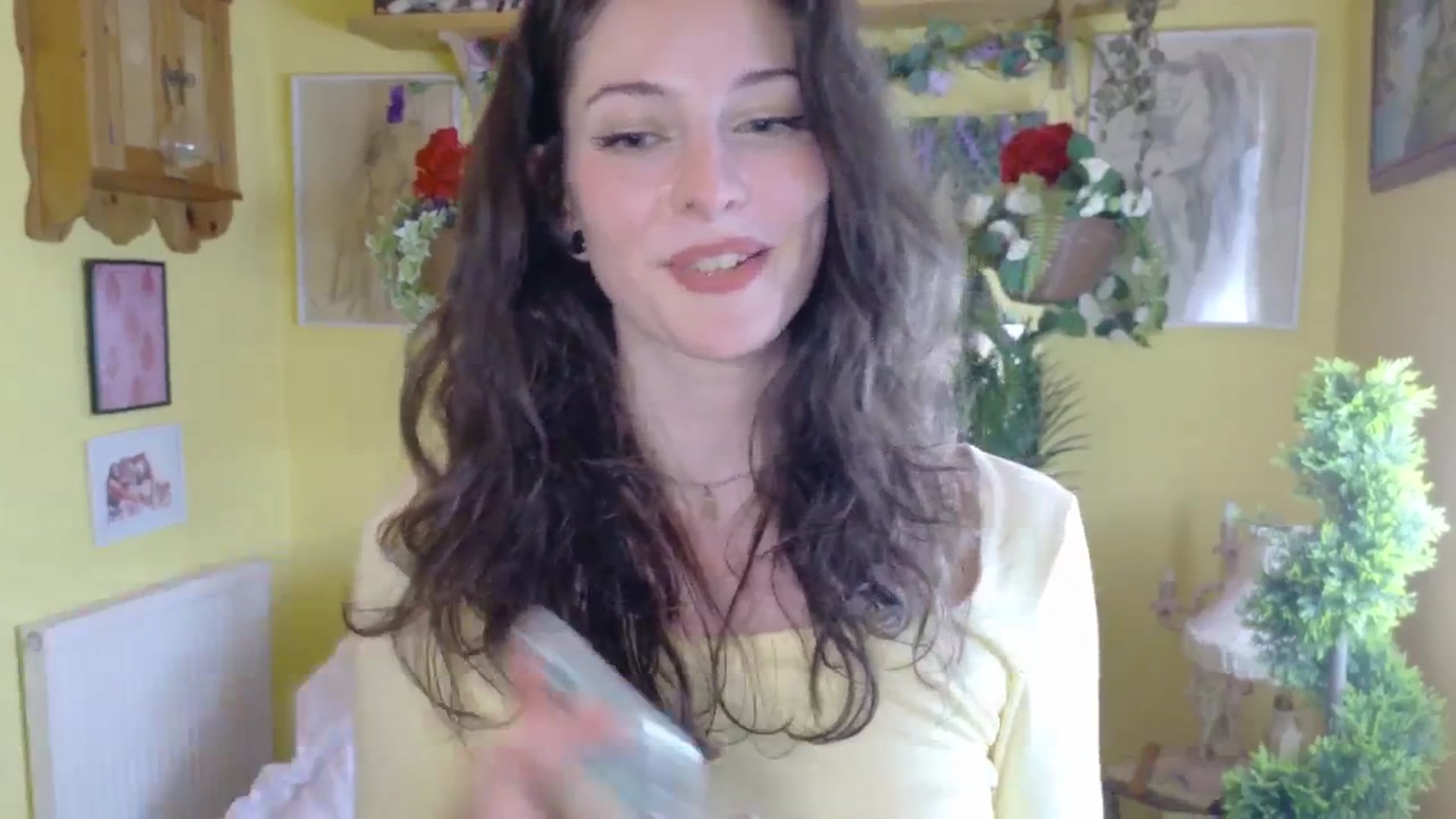 Gallery image thumbnail from porcelaincity's myfreecams stream on, 08/04/2025, 16:58 image 11 of 20