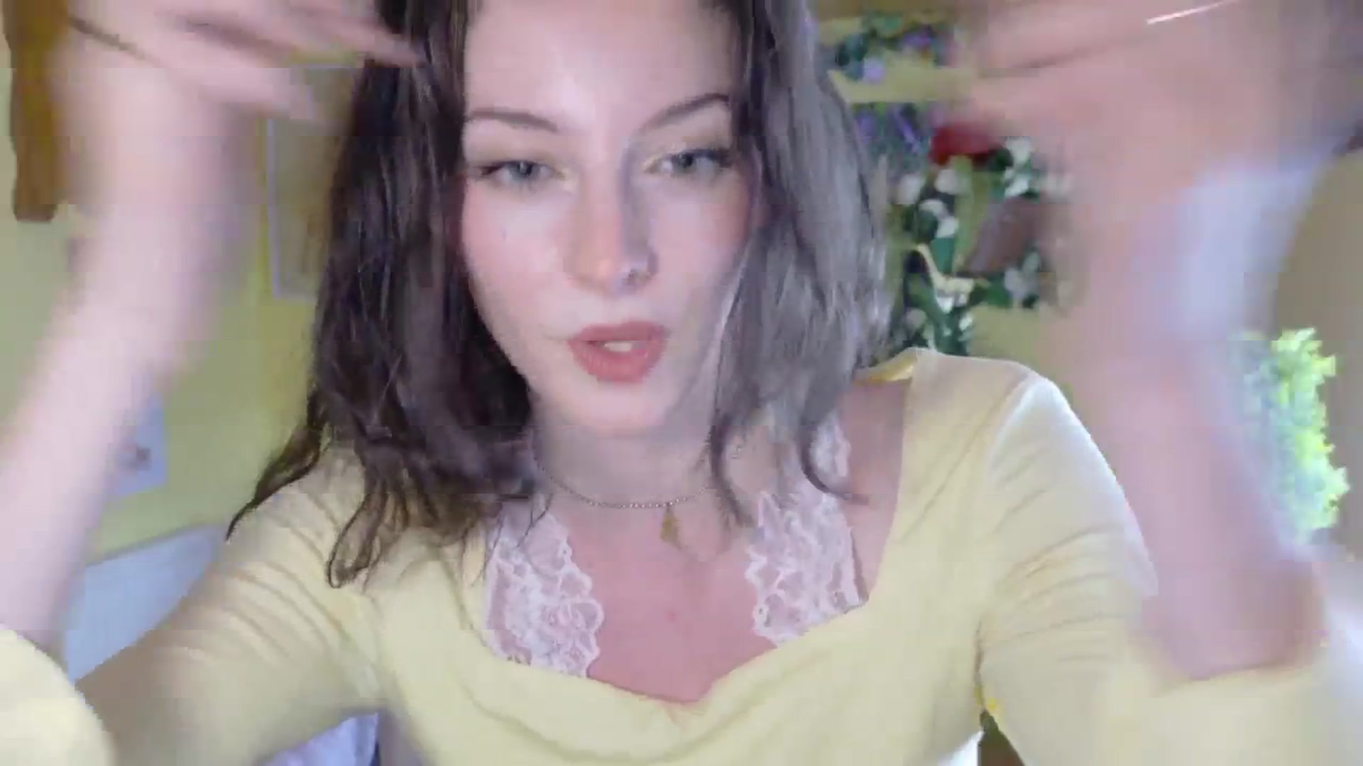 Gallery image thumbnail from porcelaincity's myfreecams stream on, 08/04/2025, 16:58 image 18 of 20