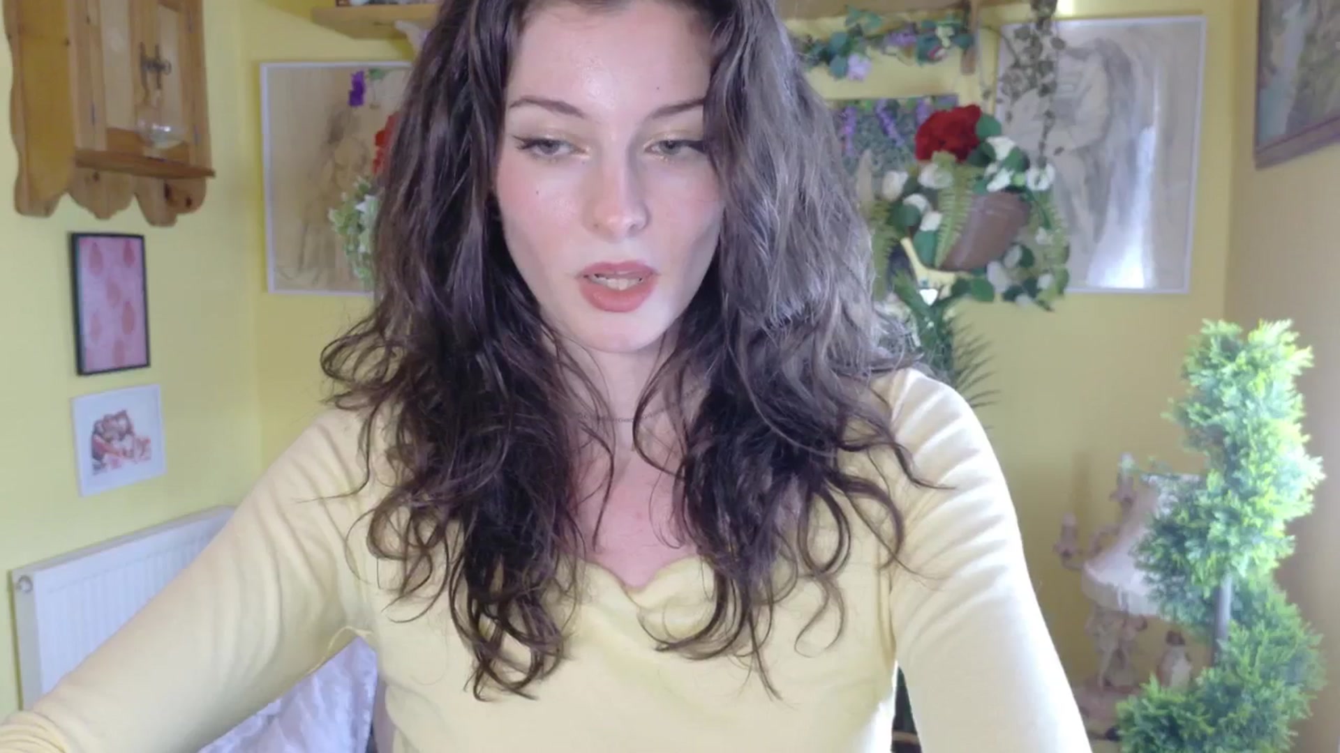 Gallery image thumbnail from porcelaincity's myfreecams stream on, 08/04/2025, 16:58 image 16 of 20