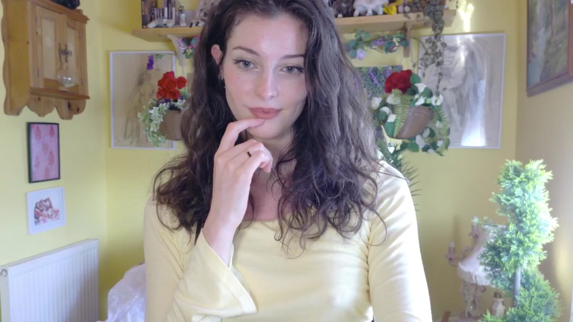Gallery image thumbnail from porcelaincity's myfreecams stream on, 08/04/2025, 16:58 image 20 of 20