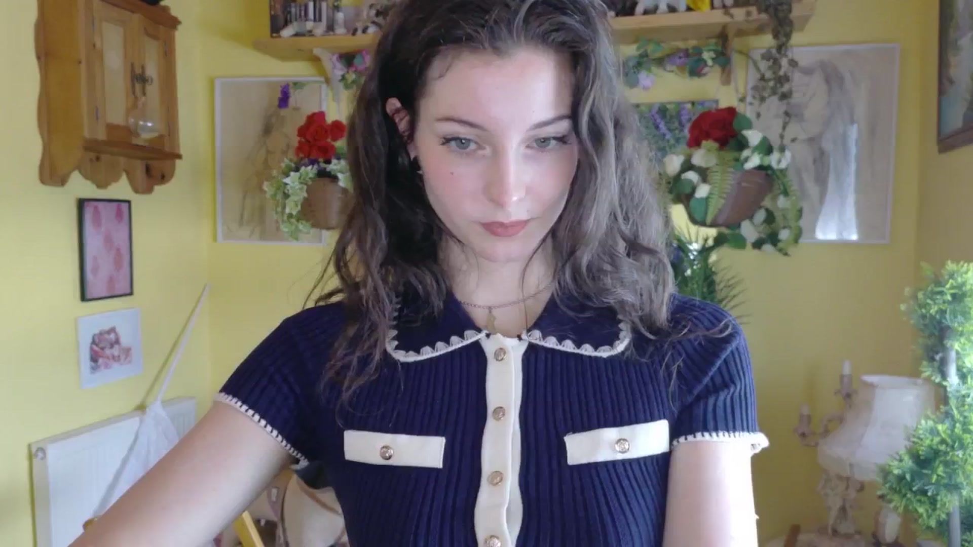 Gallery image thumbnail from porcelaincity's myfreecams stream on, 08/05/2025, 09:22 image 5 of 20