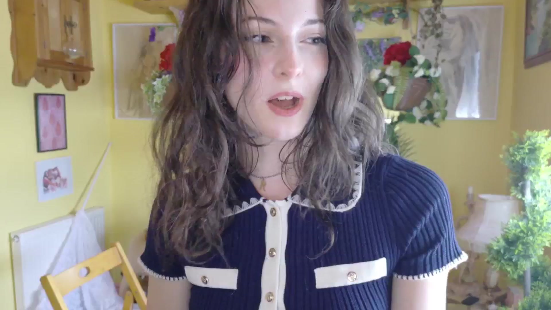 Gallery image thumbnail from porcelaincity's myfreecams stream on, 08/05/2025, 09:22 image 9 of 20