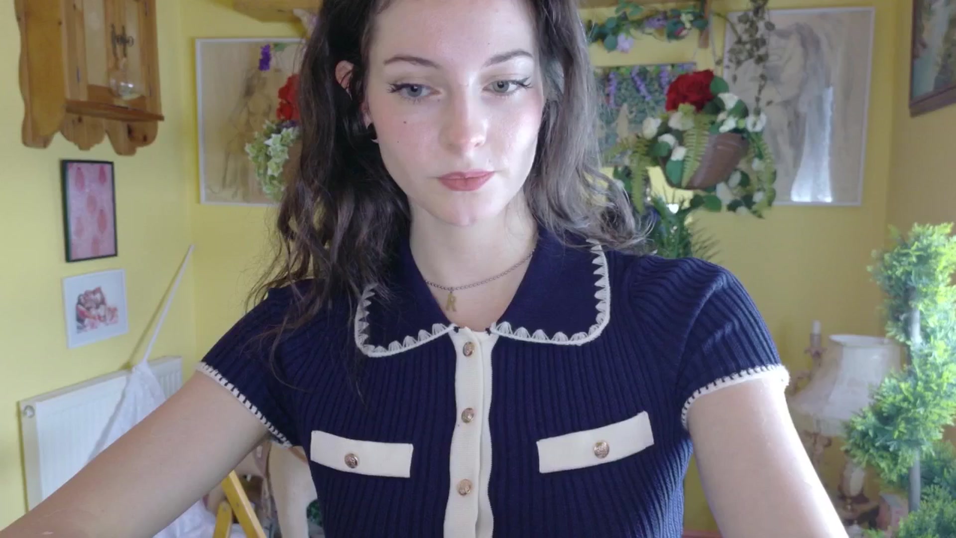 Gallery image thumbnail from porcelaincity's myfreecams stream on, 08/05/2025, 09:22 image 10 of 20