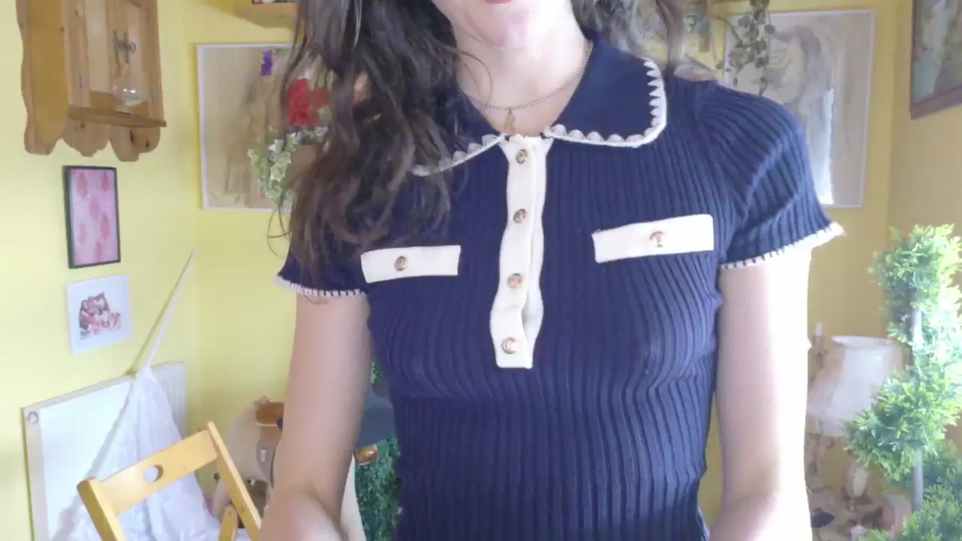 Gallery image thumbnail from porcelaincity's myfreecams stream on, 08/05/2025, 09:22 image 7 of 20