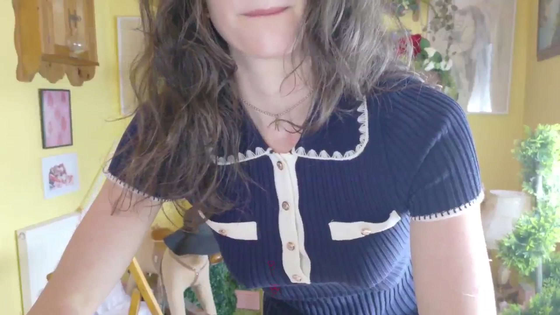 Gallery image thumbnail from porcelaincity's myfreecams stream on, 08/05/2025, 09:22 image 18 of 20