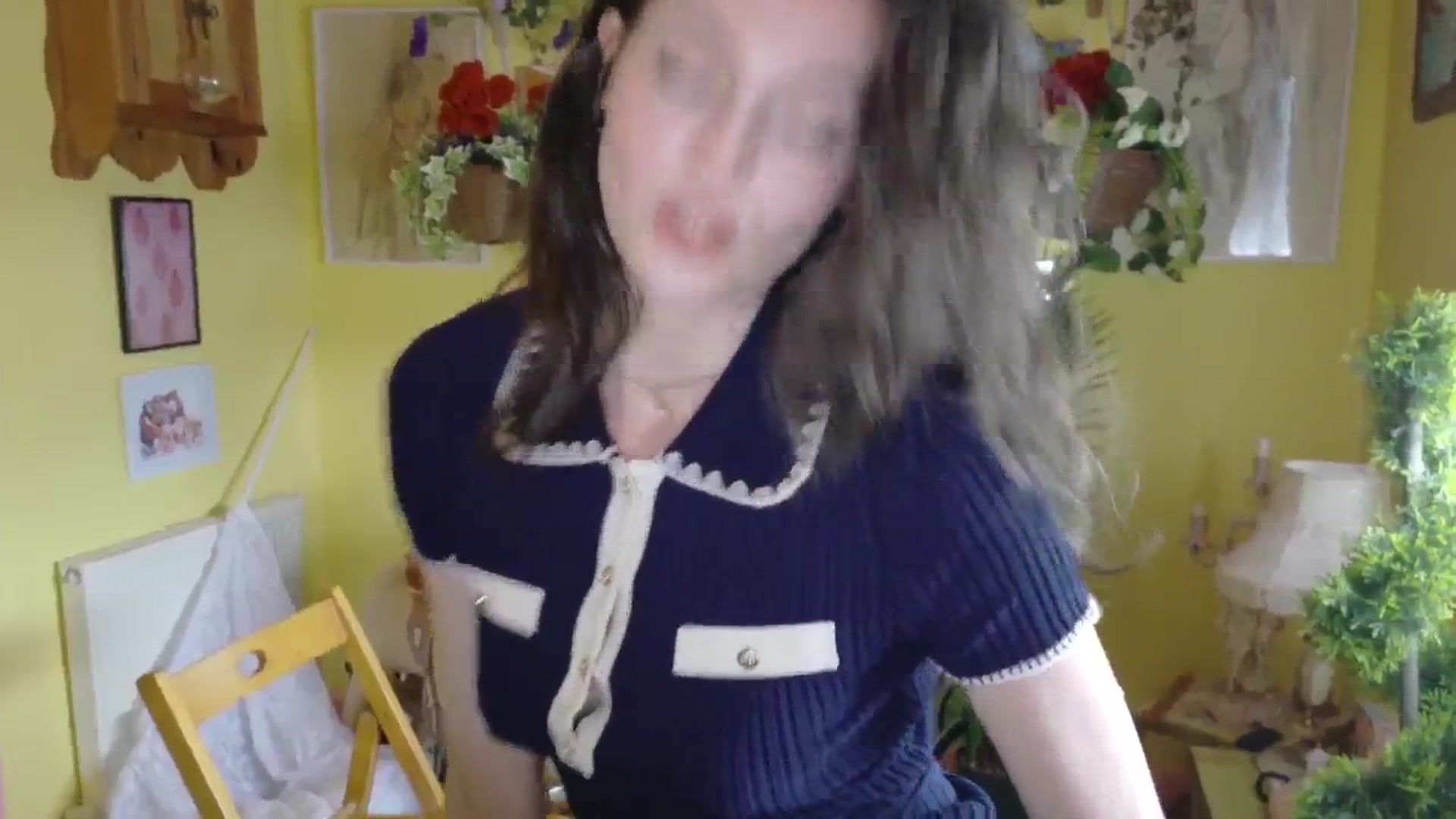 Gallery image thumbnail from porcelaincity's myfreecams stream on, 08/05/2025, 09:22 image 15 of 20