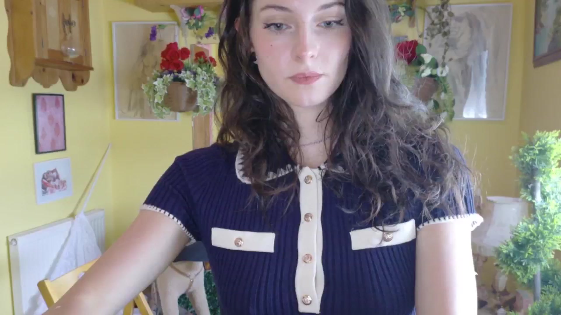 Gallery image thumbnail from porcelaincity's myfreecams stream on, 08/05/2025, 09:22 image 8 of 20