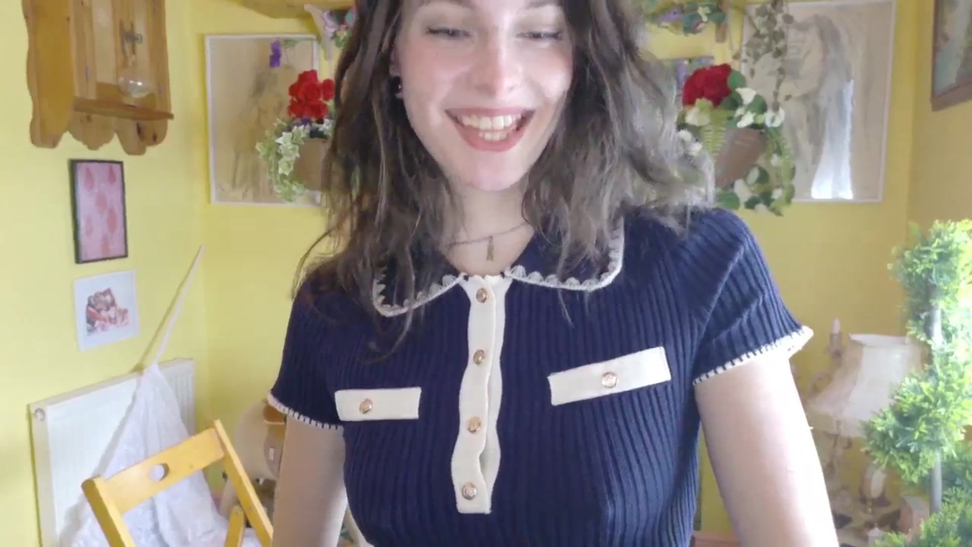 Gallery image thumbnail from porcelaincity's myfreecams stream on, 08/05/2025, 09:22 image 17 of 20