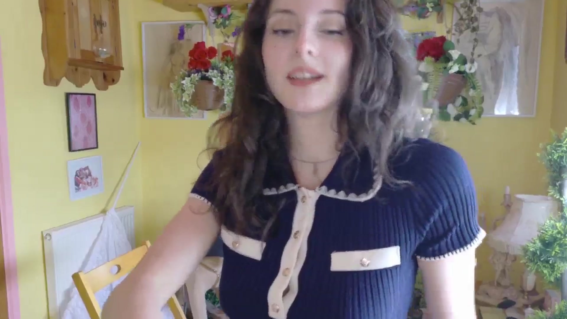 Gallery image thumbnail from porcelaincity's myfreecams stream on, 08/05/2025, 09:22 image 19 of 20