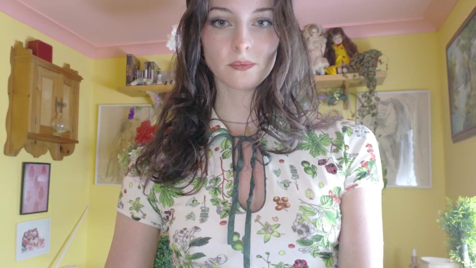 Gallery image thumbnail from porcelaincity's myfreecams stream on, 08/06/2025, 16:40 image 19 of 20