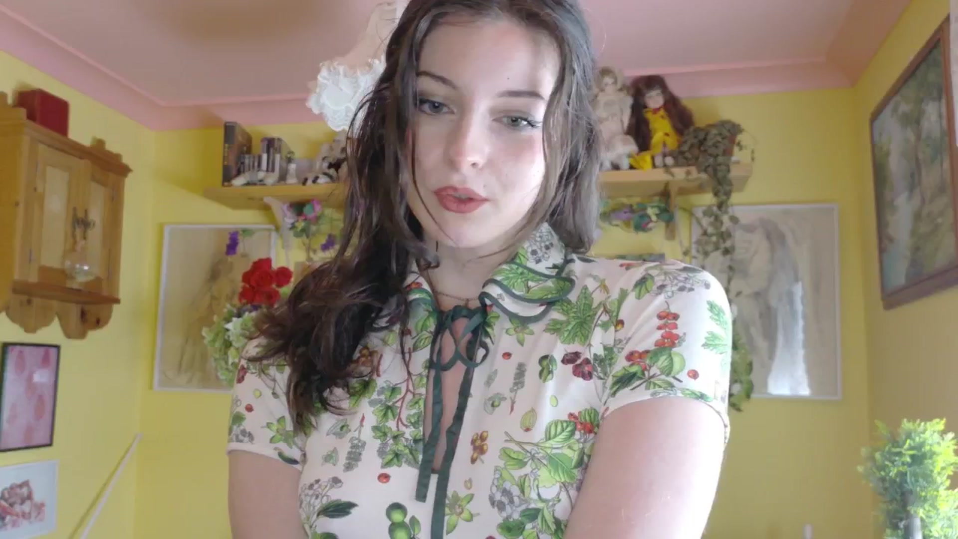 Gallery image thumbnail from porcelaincity's myfreecams stream on, 08/06/2025, 16:40 image 7 of 20
