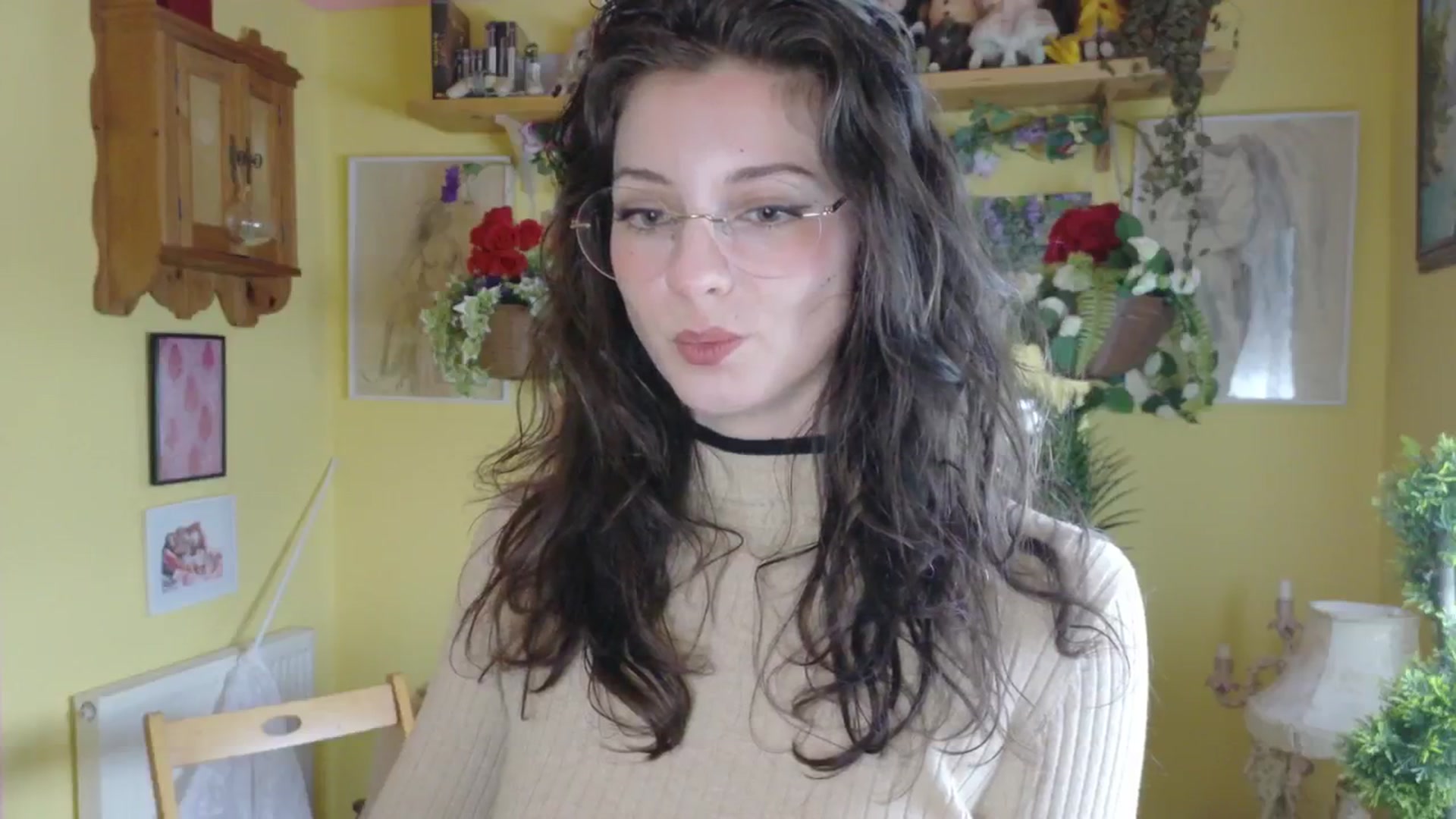 Gallery image thumbnail from porcelaincity's myfreecams stream on, 08/07/2025, 10:04 image 5 of 20