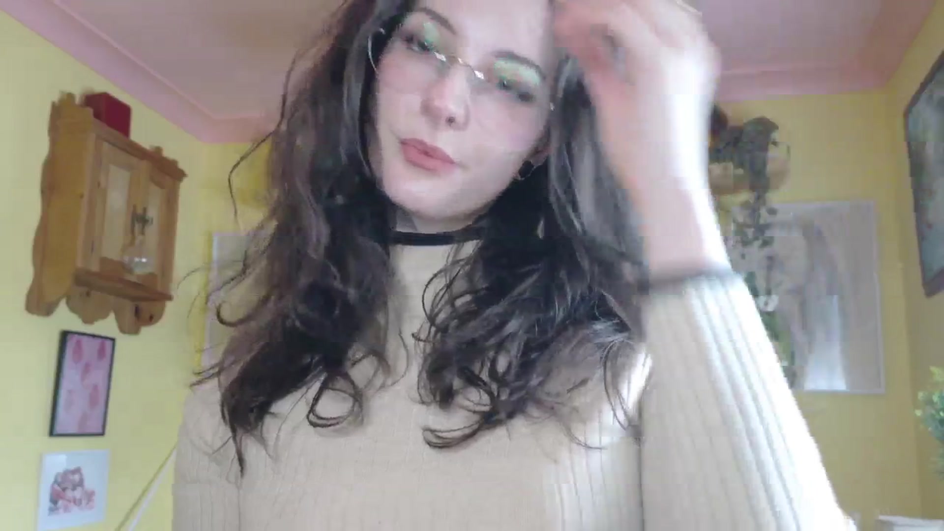 Gallery image thumbnail from porcelaincity's myfreecams stream on, 08/07/2025, 10:04 image 8 of 20