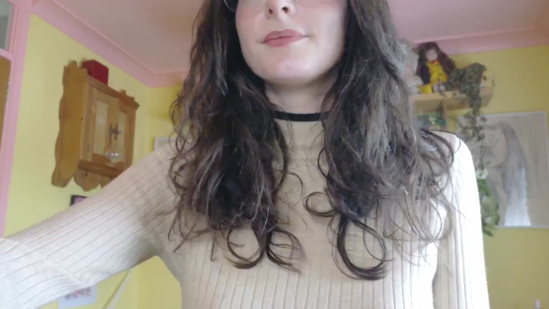 Gallery image thumbnail from porcelaincity's myfreecams stream on, 08/07/2025, 10:04 image 10 of 20