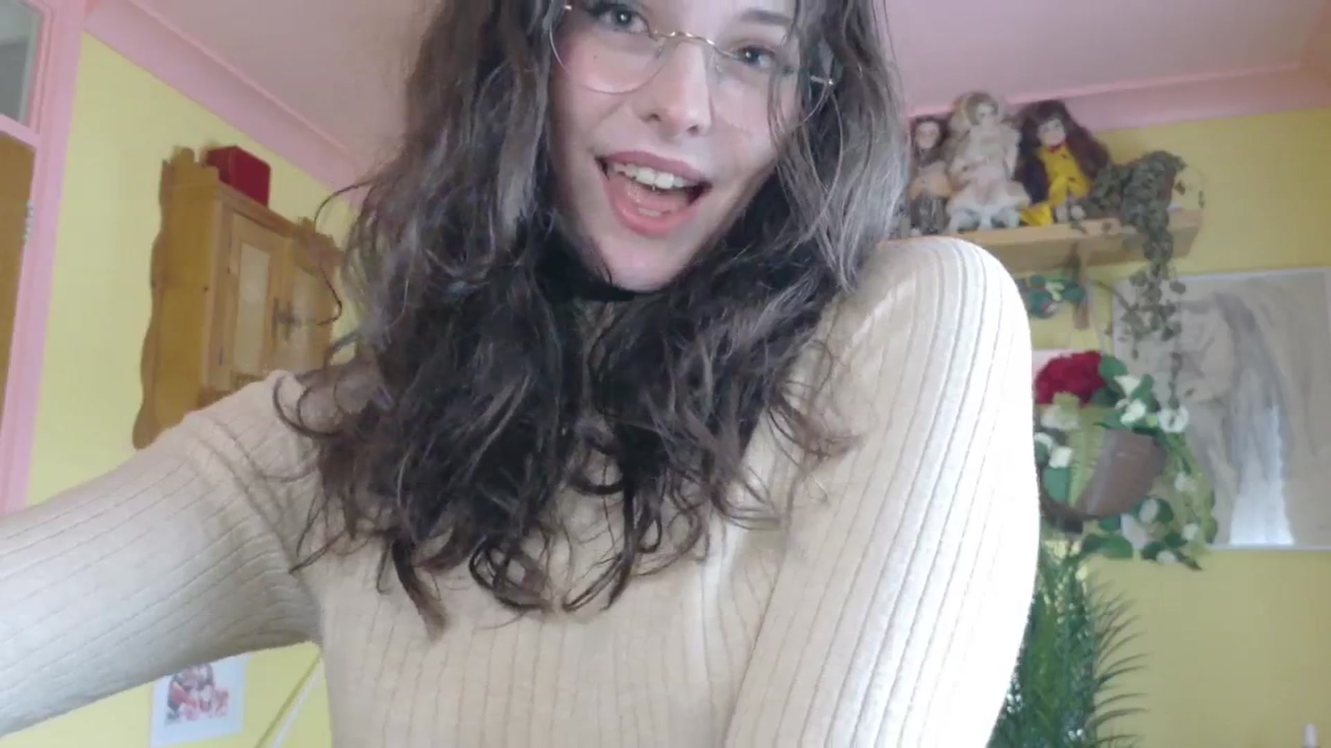 Gallery image thumbnail from porcelaincity's myfreecams stream on, 08/07/2025, 10:04 image 11 of 20