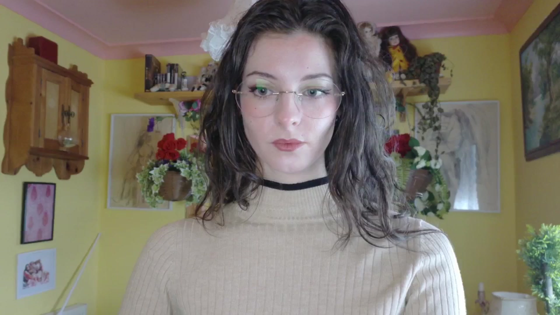 Gallery image thumbnail from porcelaincity's myfreecams stream on, 08/07/2025, 10:04 image 1 of 20