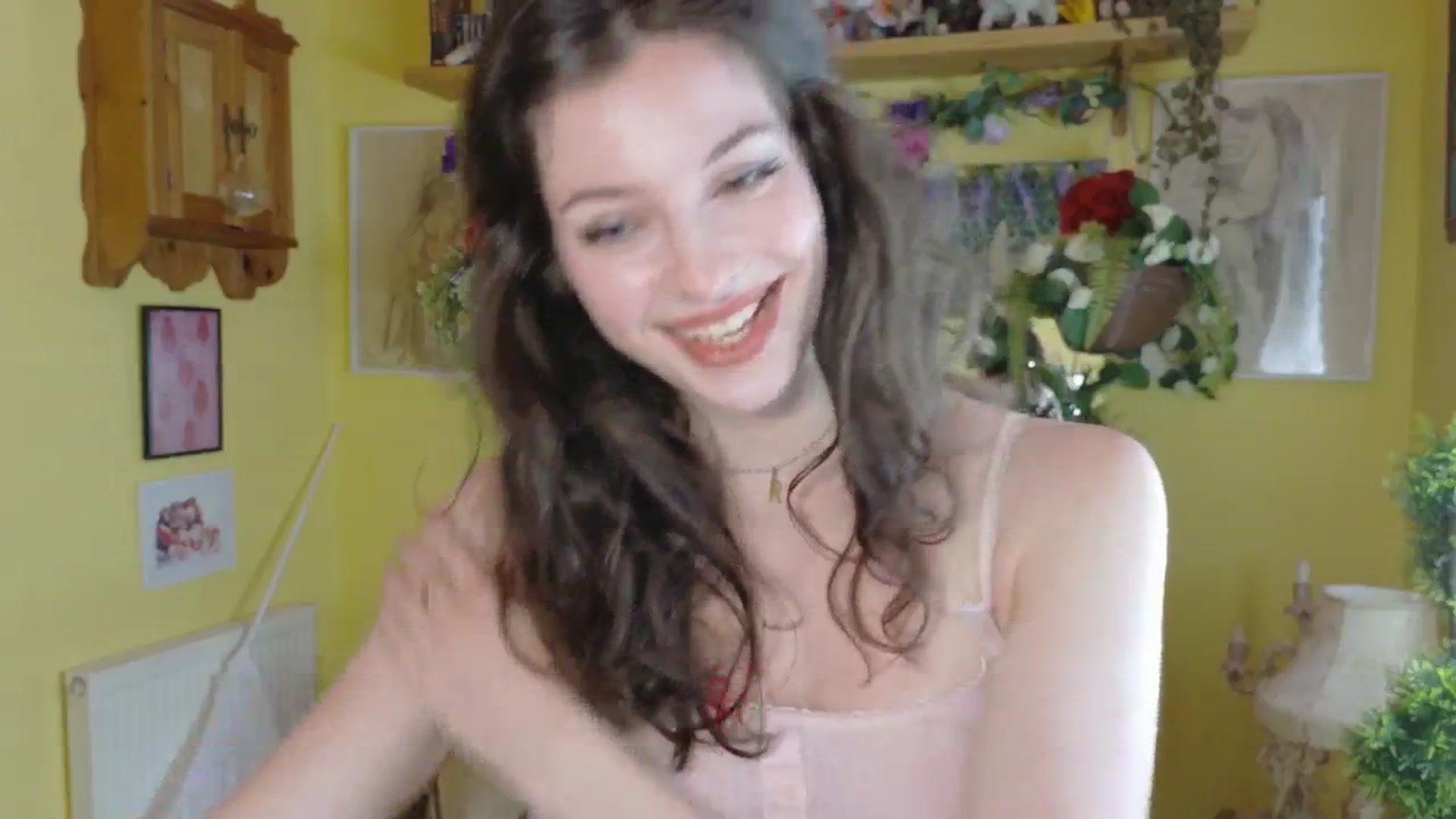 Gallery image thumbnail from porcelaincity's myfreecams stream on, 08/14/2025, 13:30 image 9 of 20