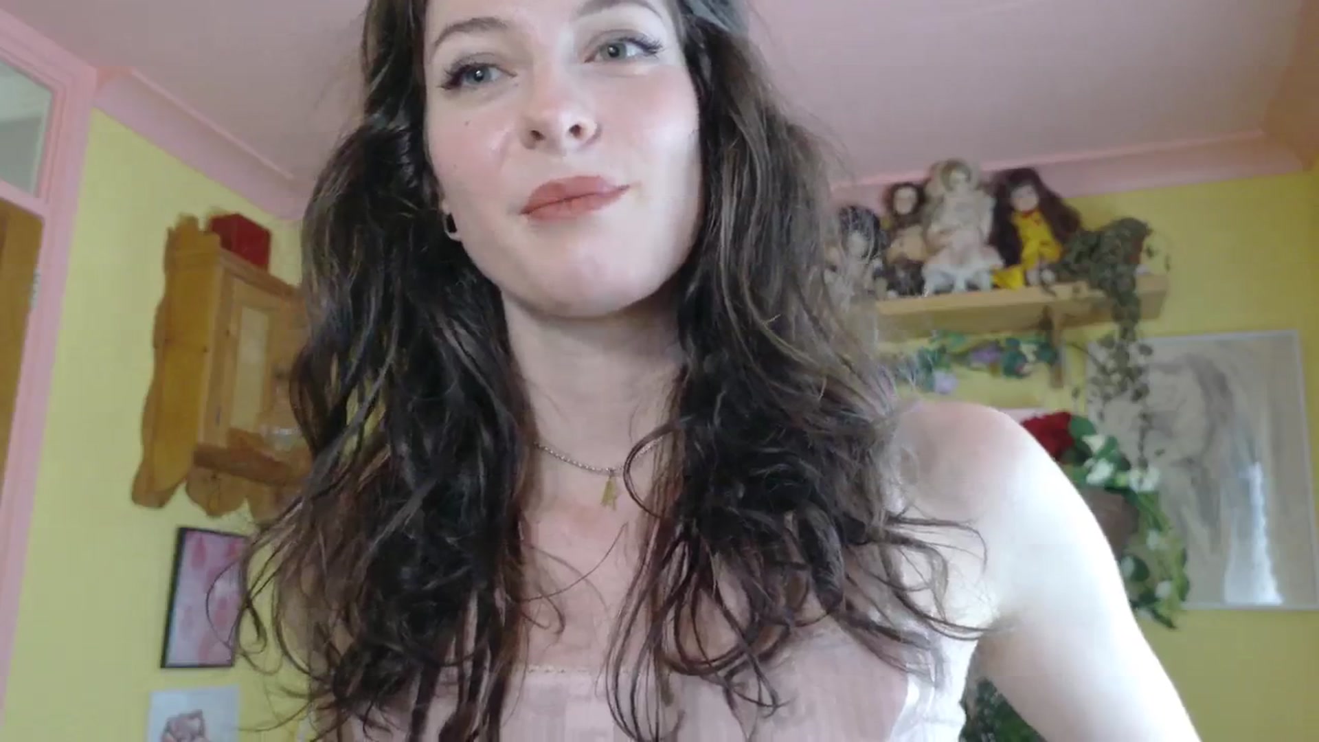 Gallery image thumbnail from porcelaincity's myfreecams stream on, 08/14/2025, 13:30 image 17 of 20