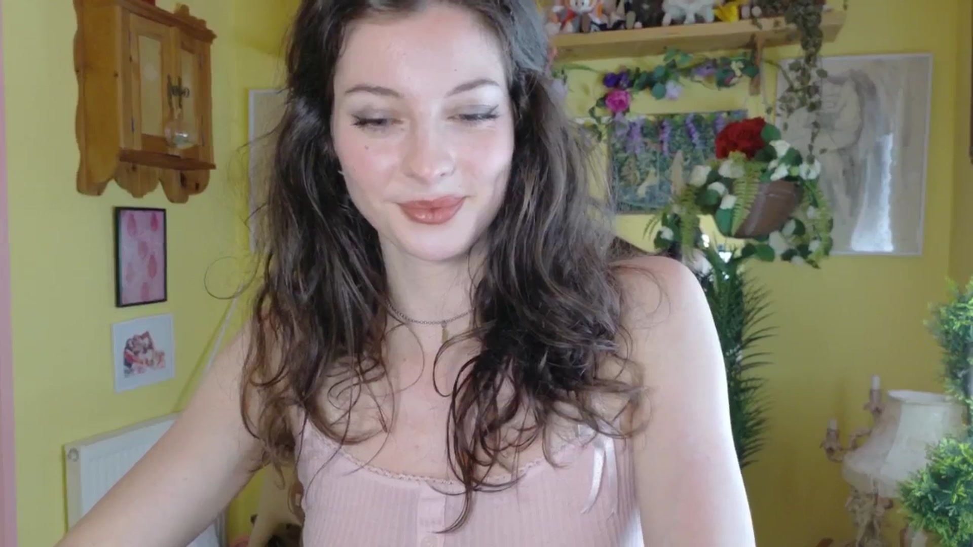 Gallery image thumbnail from porcelaincity's myfreecams stream on, 08/14/2025, 13:30 image 11 of 20