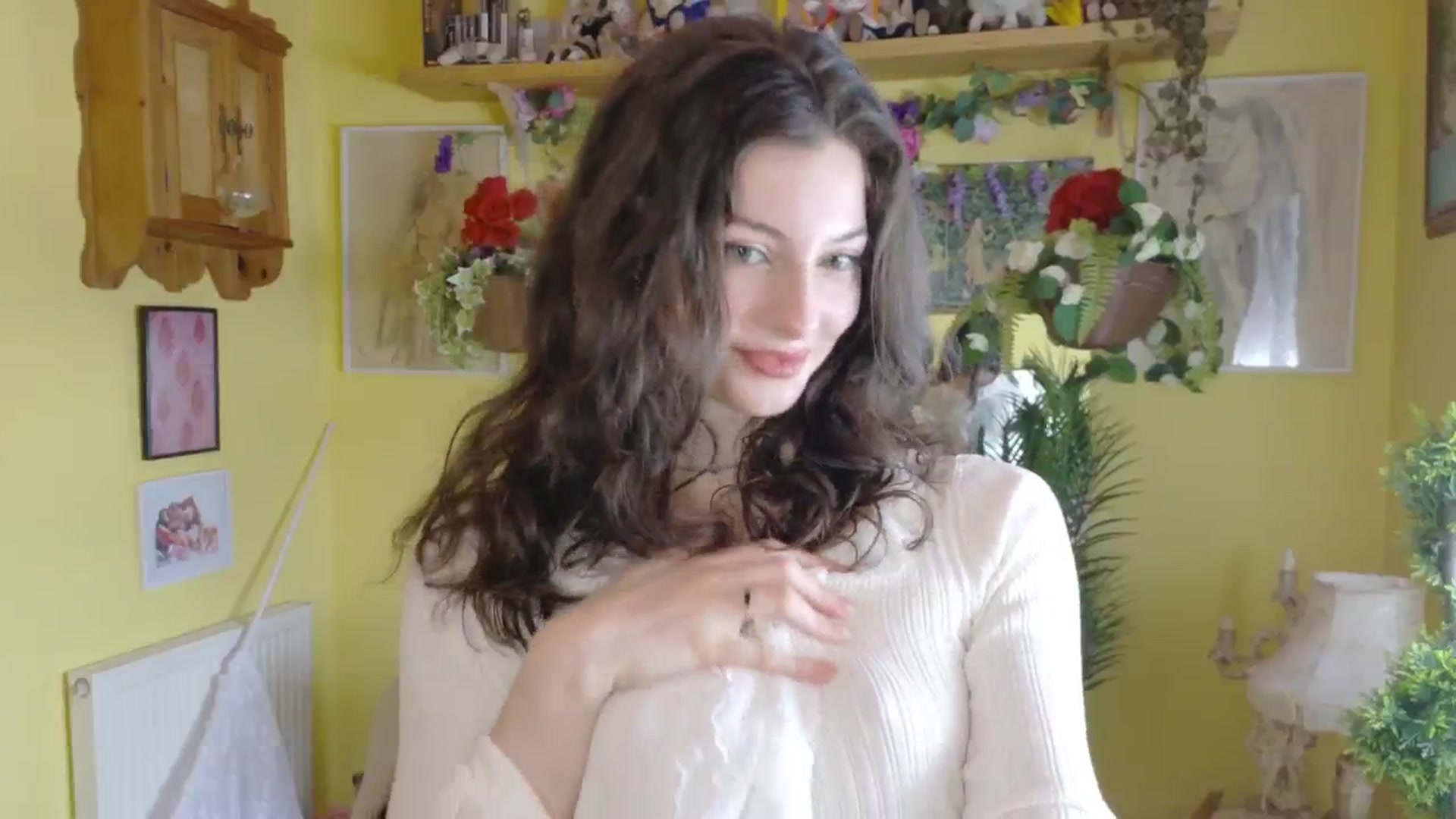 Gallery image thumbnail from porcelaincity's myfreecams stream on, 08/15/2025, 08:54 image 5 of 20