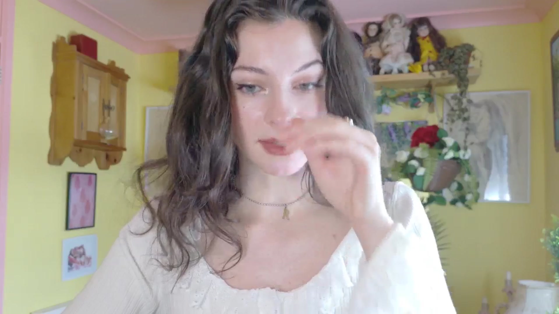 Gallery image thumbnail from porcelaincity's myfreecams stream on, 08/15/2025, 08:54 image 8 of 20