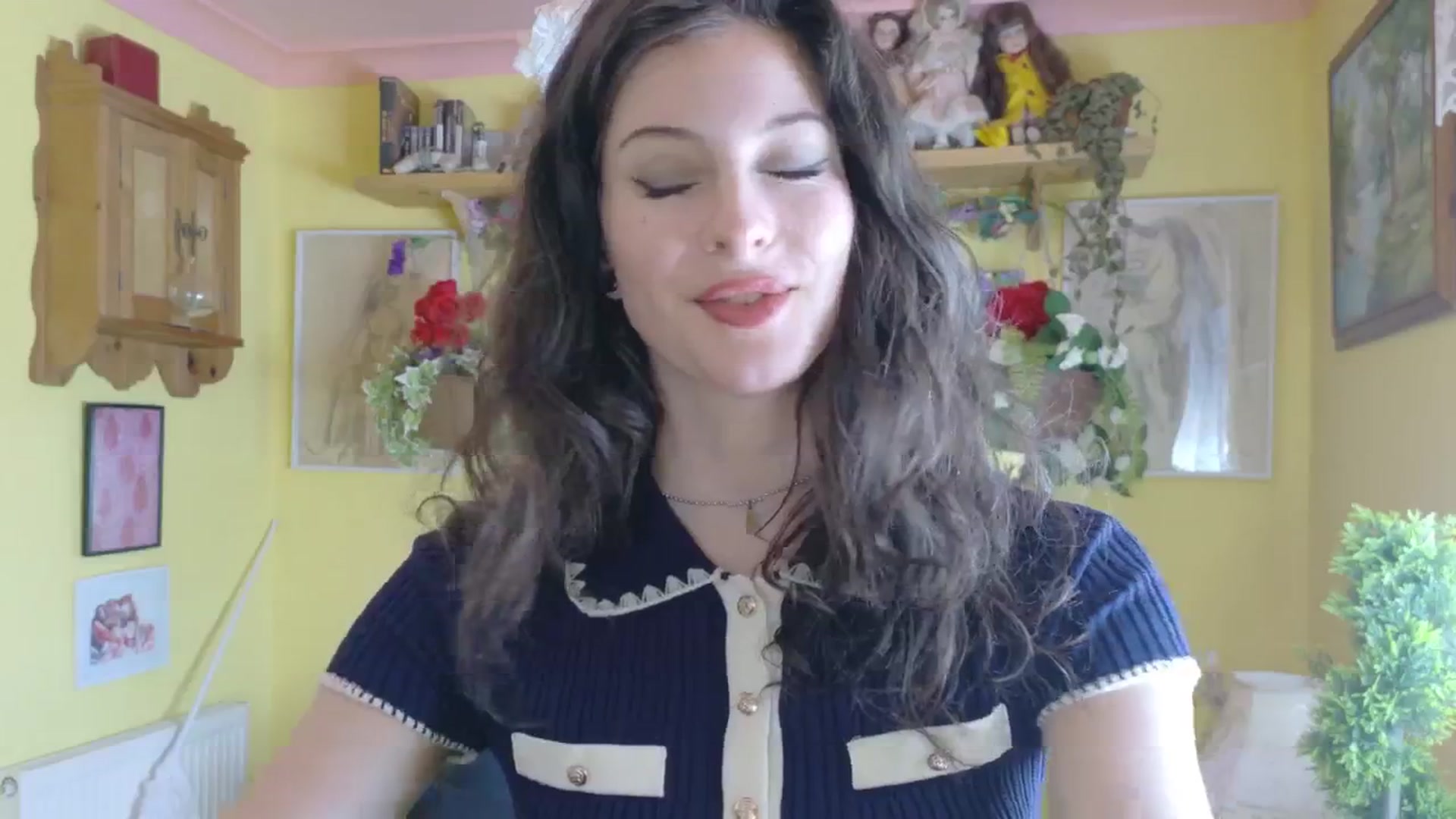 Gallery image thumbnail from porcelaincity's myfreecams stream on, 08/25/2025, 11:18 image 16 of 20