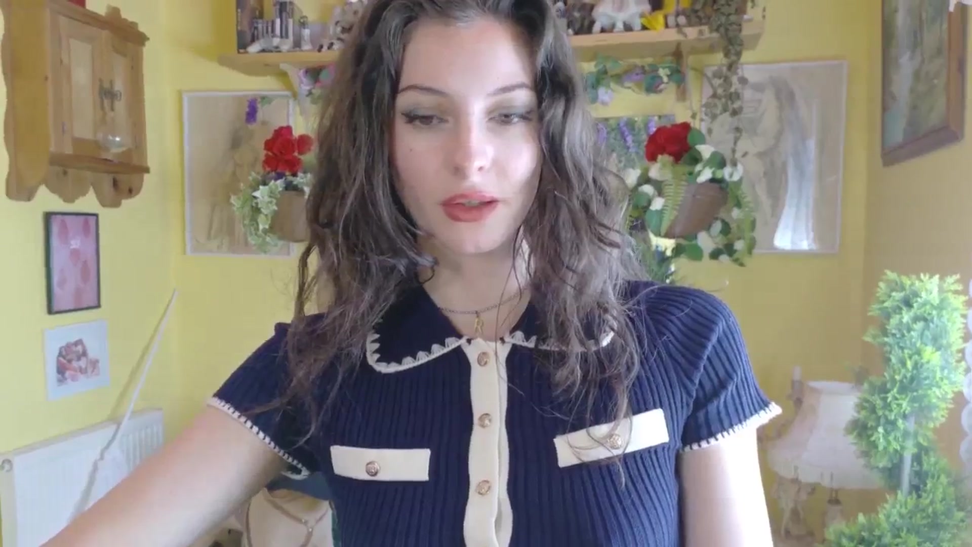 Gallery image thumbnail from porcelaincity's myfreecams stream on, 08/25/2025, 11:18 image 7 of 20