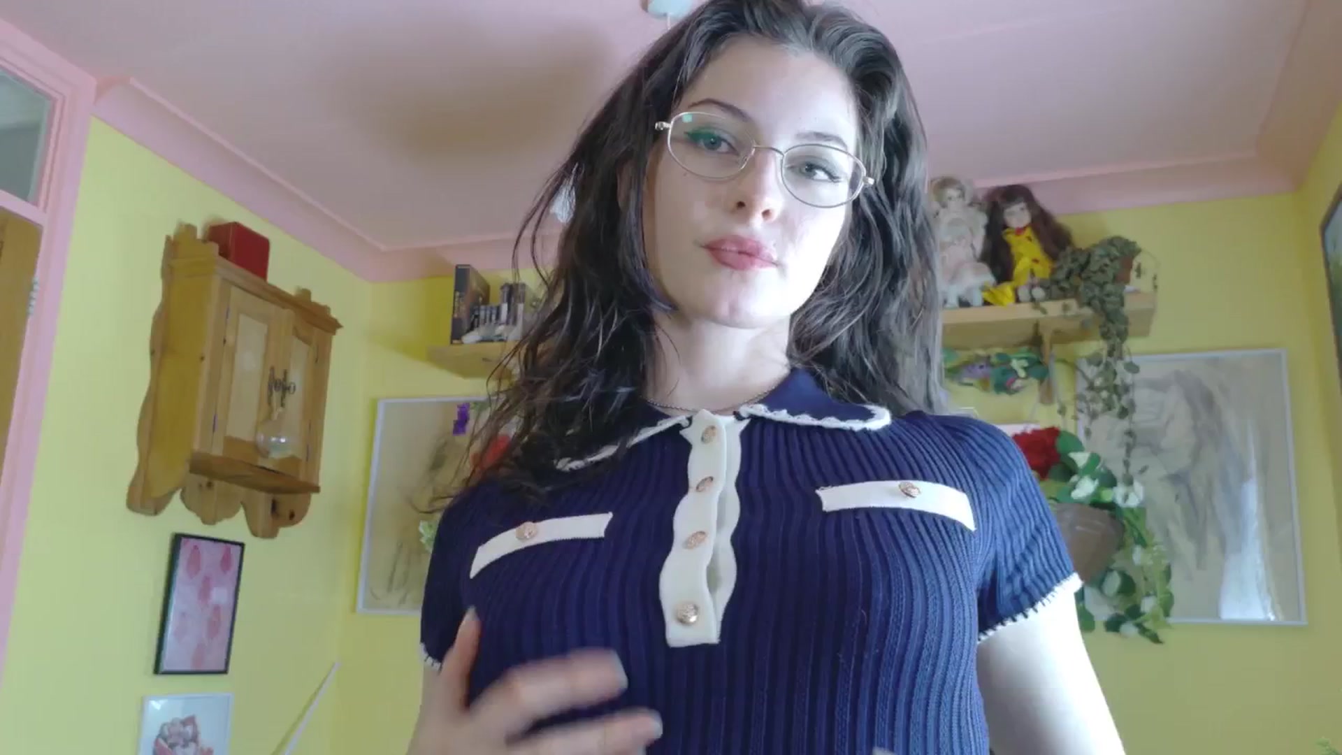 Gallery image thumbnail from porcelaincity's myfreecams stream on, 08/25/2025, 13:30 image 5 of 20