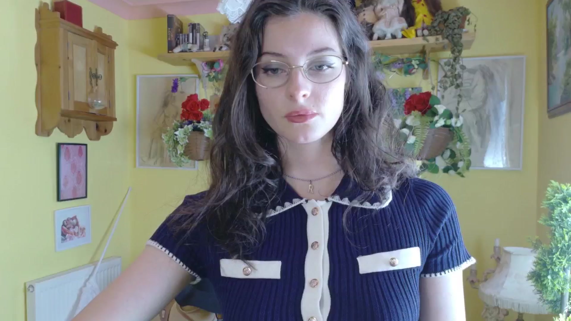 Gallery image thumbnail from porcelaincity's myfreecams stream on, 08/25/2025, 13:30 image 2 of 20