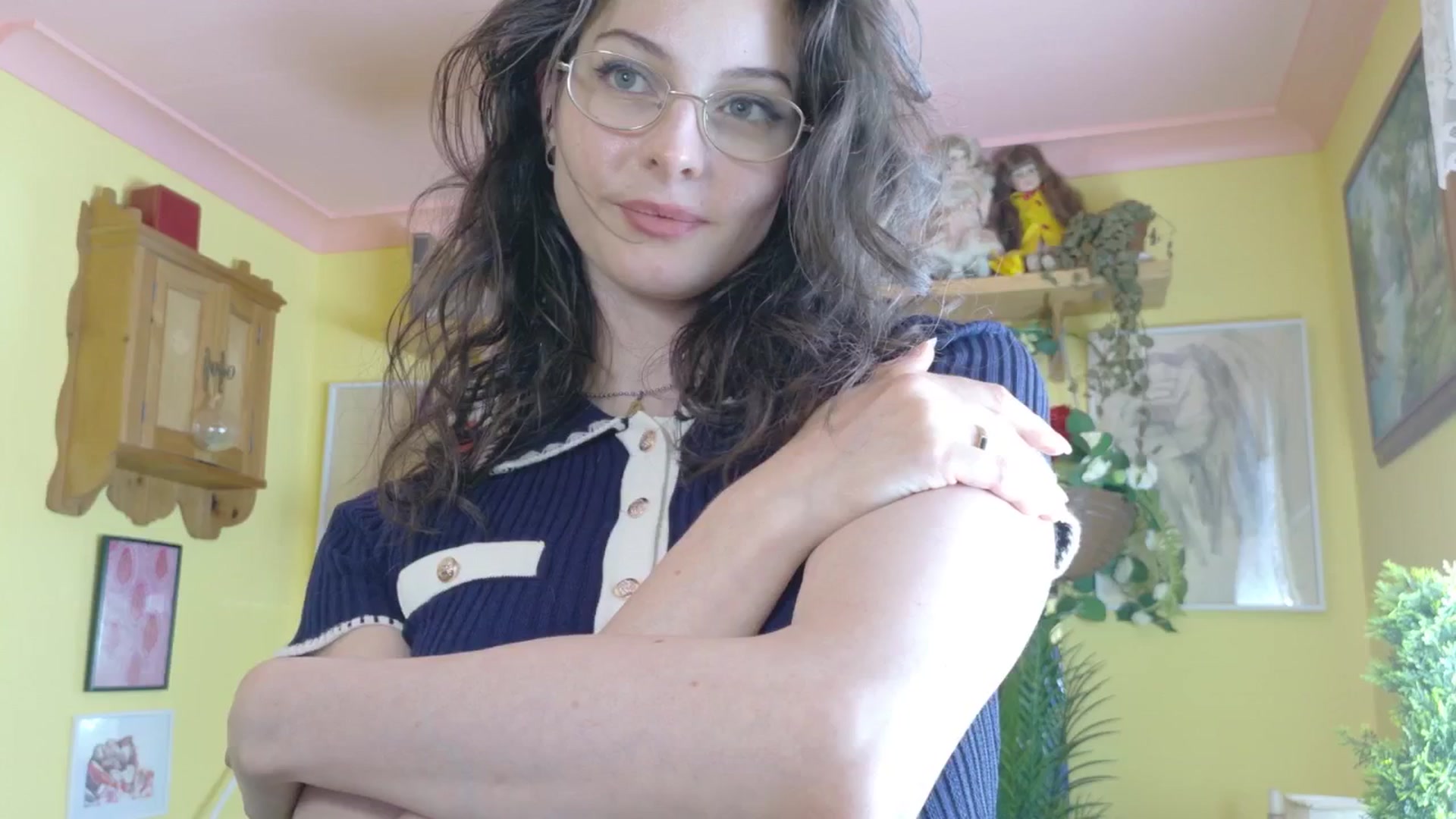Gallery image thumbnail from porcelaincity's myfreecams stream on, 08/25/2025, 13:30 image 9 of 20