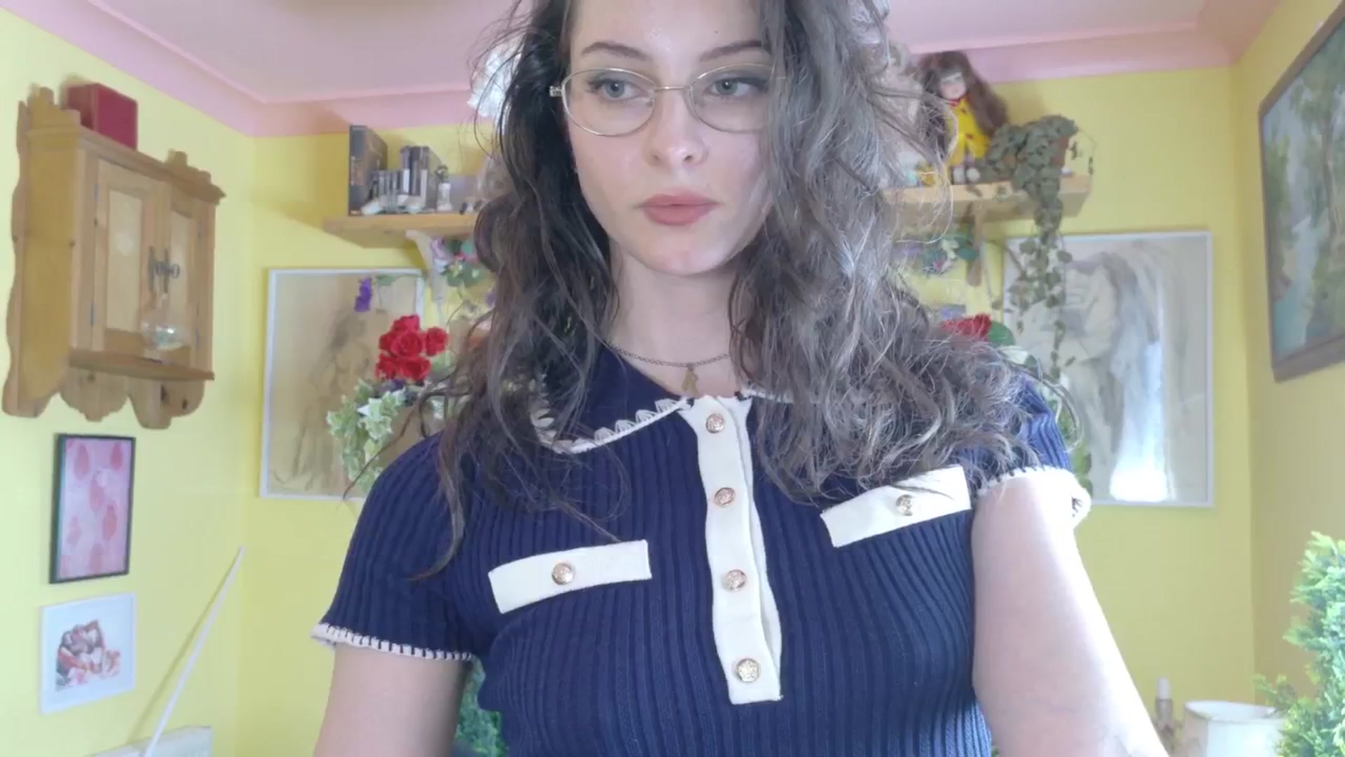 Gallery image thumbnail from porcelaincity's myfreecams stream on, 08/25/2025, 13:30 image 16 of 20