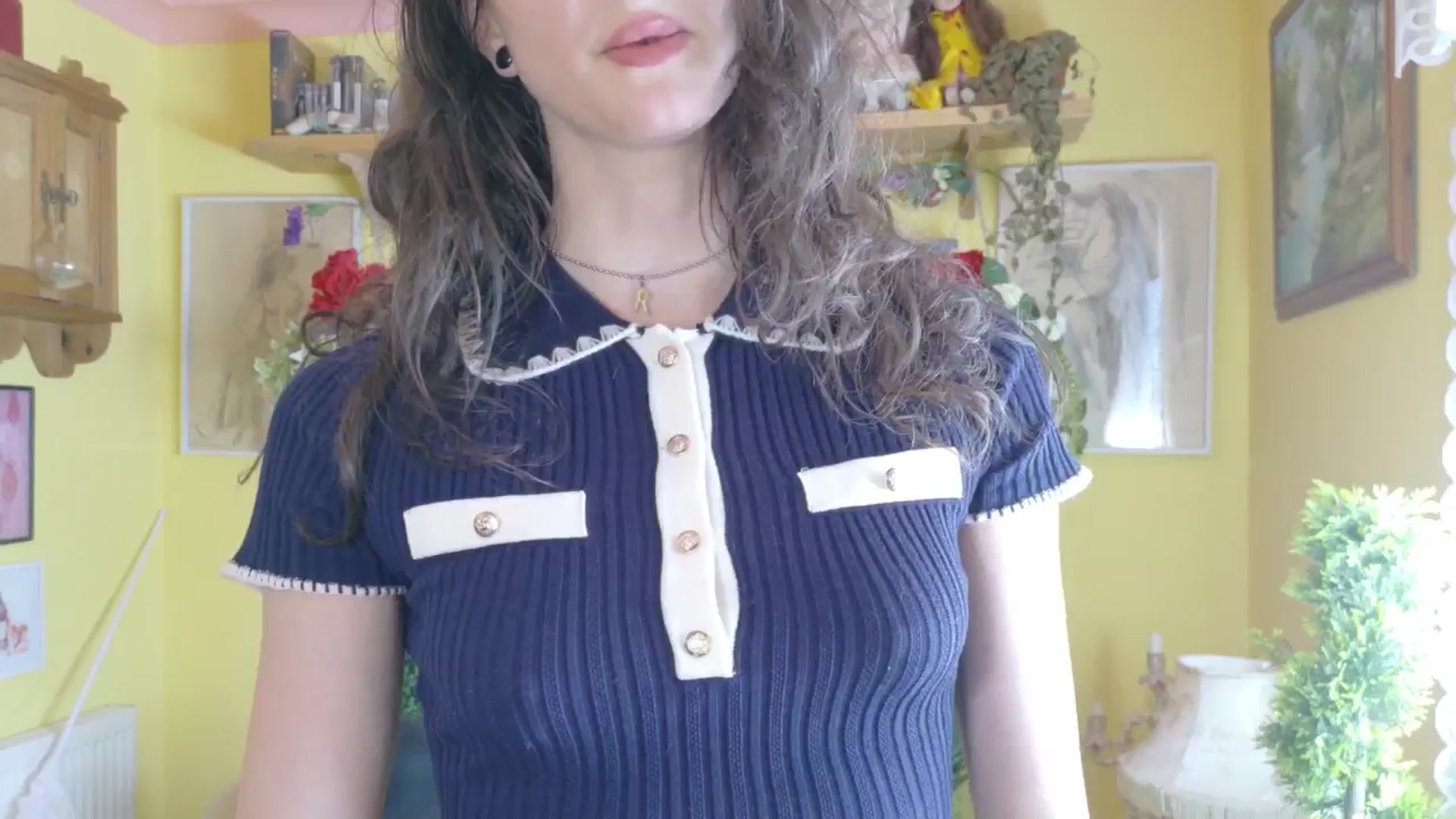Gallery image thumbnail from porcelaincity's myfreecams stream on, 08/25/2025, 13:30 image 15 of 20