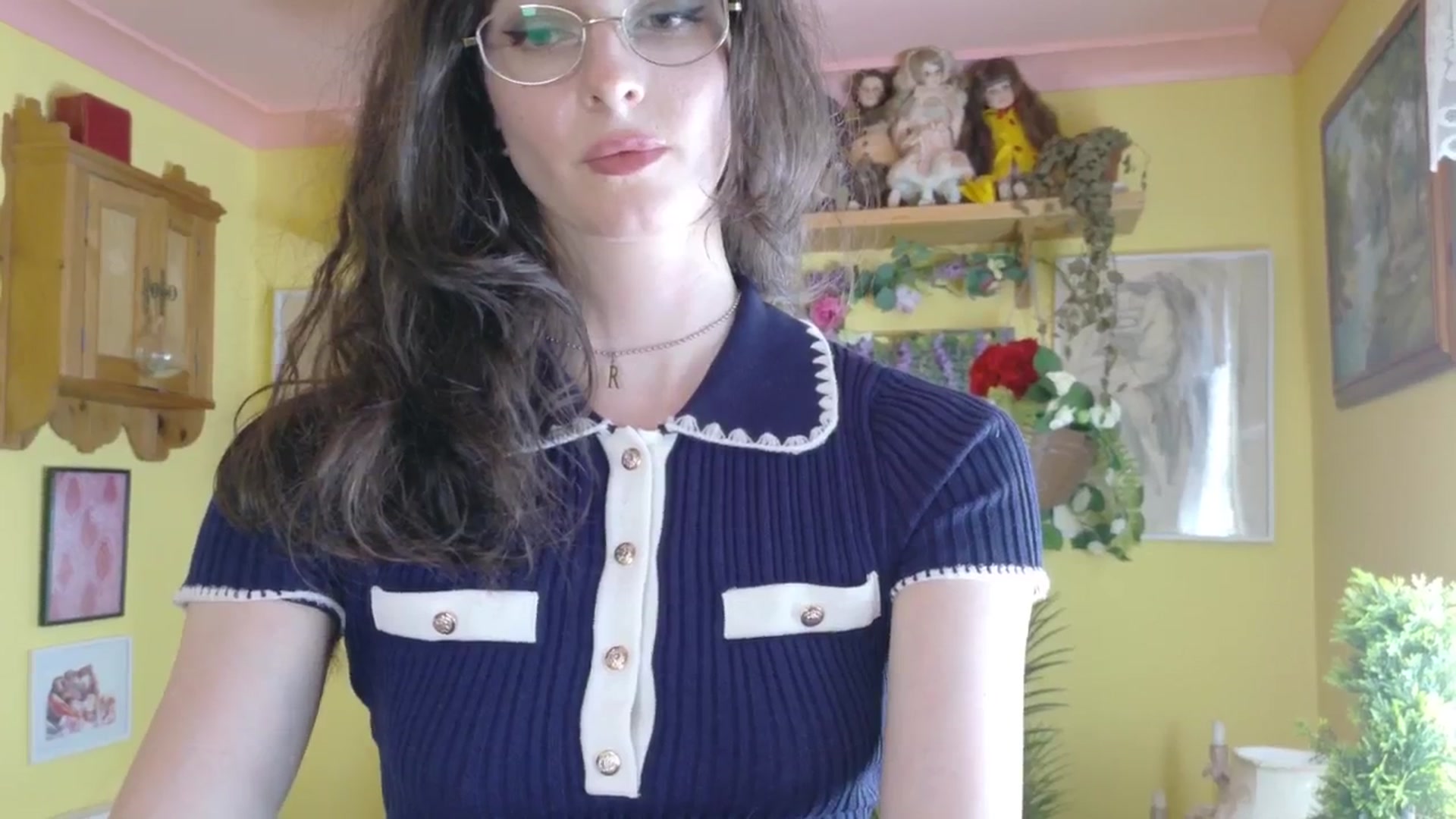Gallery image thumbnail from porcelaincity's myfreecams stream on, 08/25/2025, 14:45 image 17 of 20