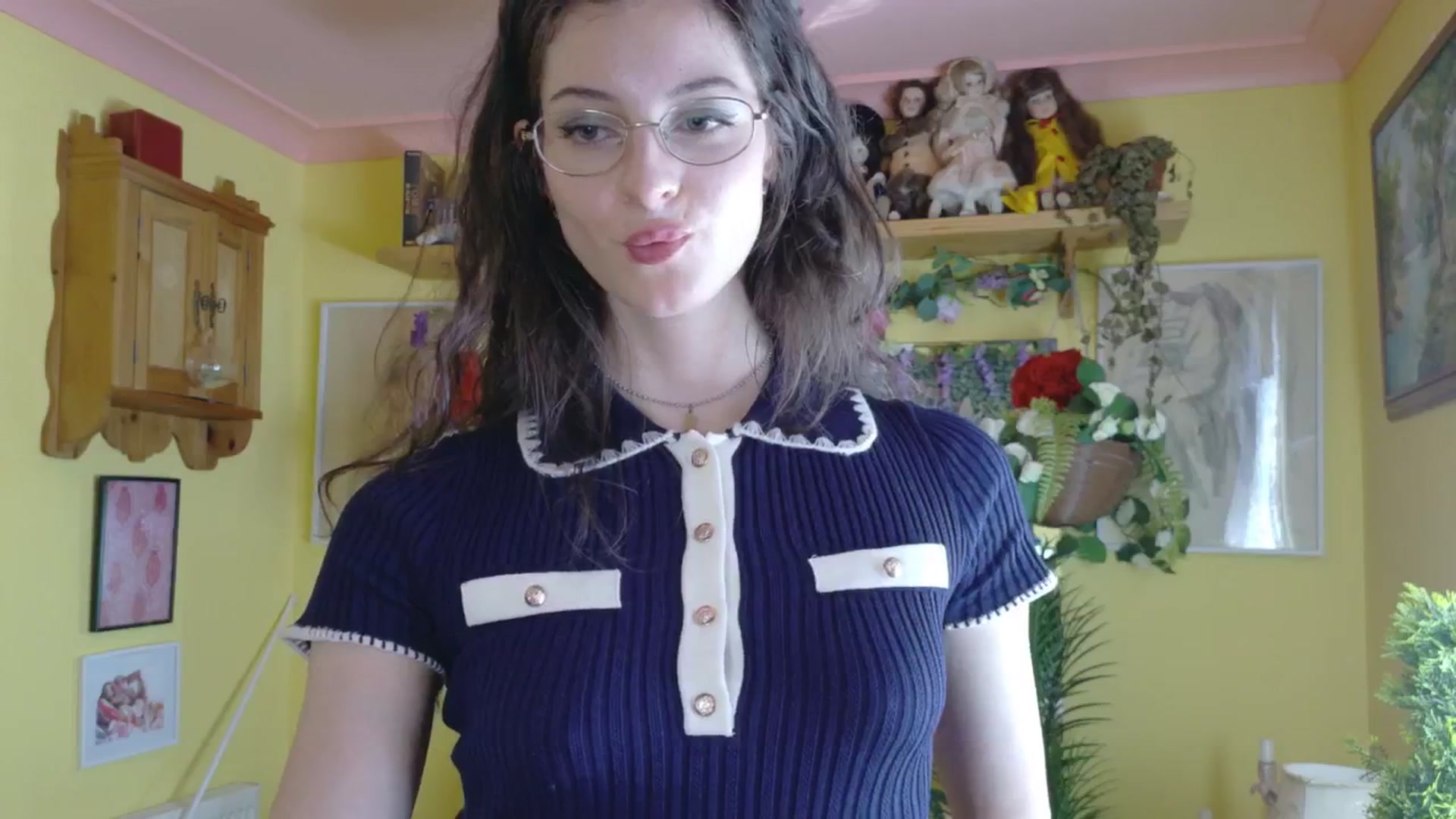 Gallery image thumbnail from porcelaincity's myfreecams stream on, 08/25/2025, 14:45 image 18 of 20