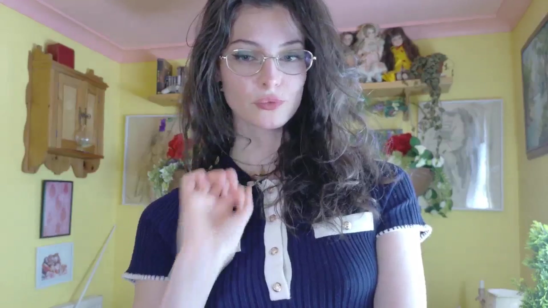 Gallery image thumbnail from porcelaincity's myfreecams stream on, 08/25/2025, 14:45 image 6 of 20
